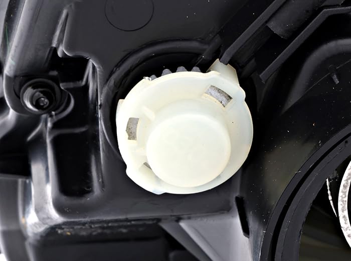 Kia Optima Headlight Assembly Replacement Set - Halogen Headlights for Driver & Passenger Side (2007-2008 Models) - Perfect for Night Driving & Foggy Conditions