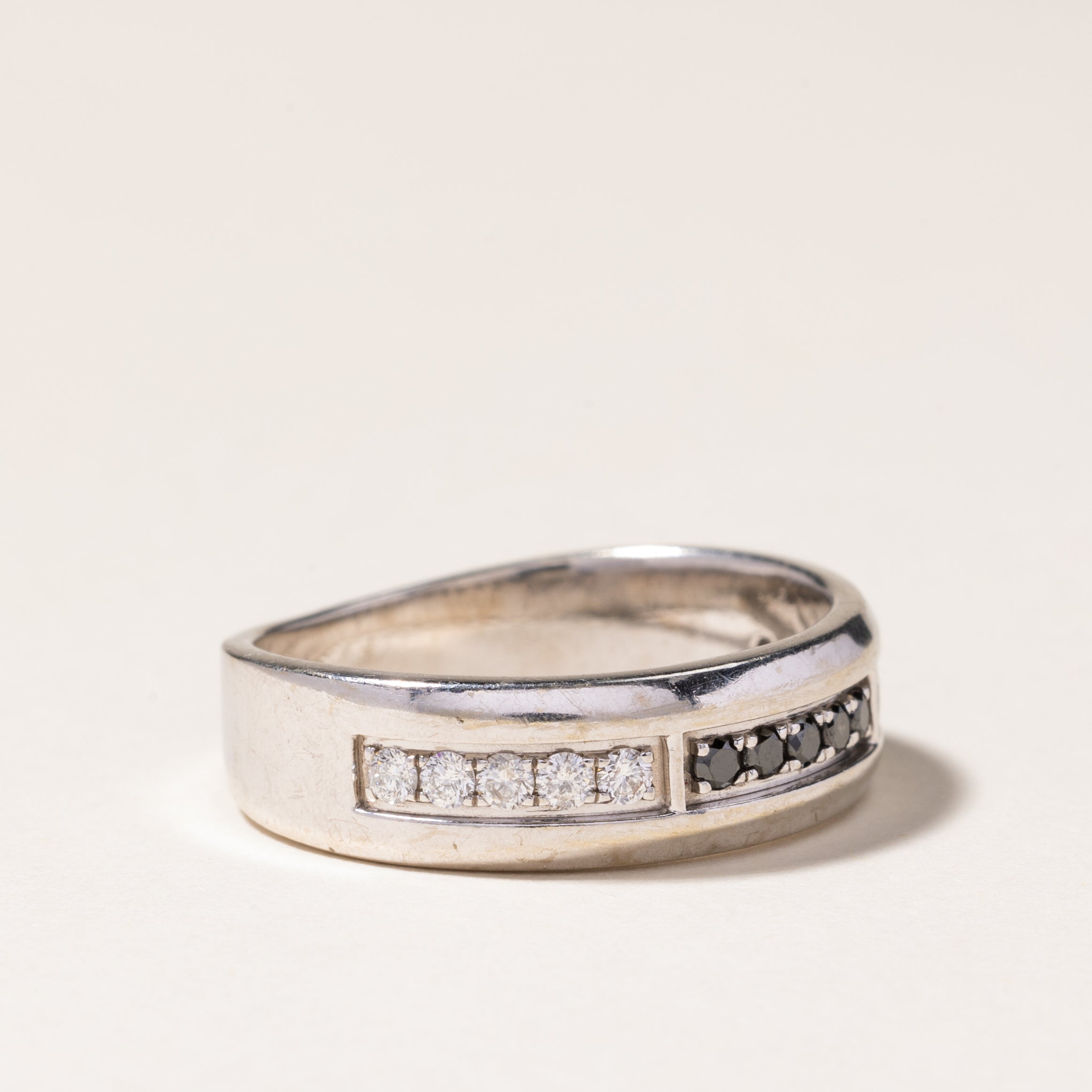Black & White Diamond Ring for Women | 0.30ctw Total Weight | 0.125ctw Center Stone | Size 9.75 | Elegant Wedding Band, Anniversary Gift, or Everyday Luxury Jewelry