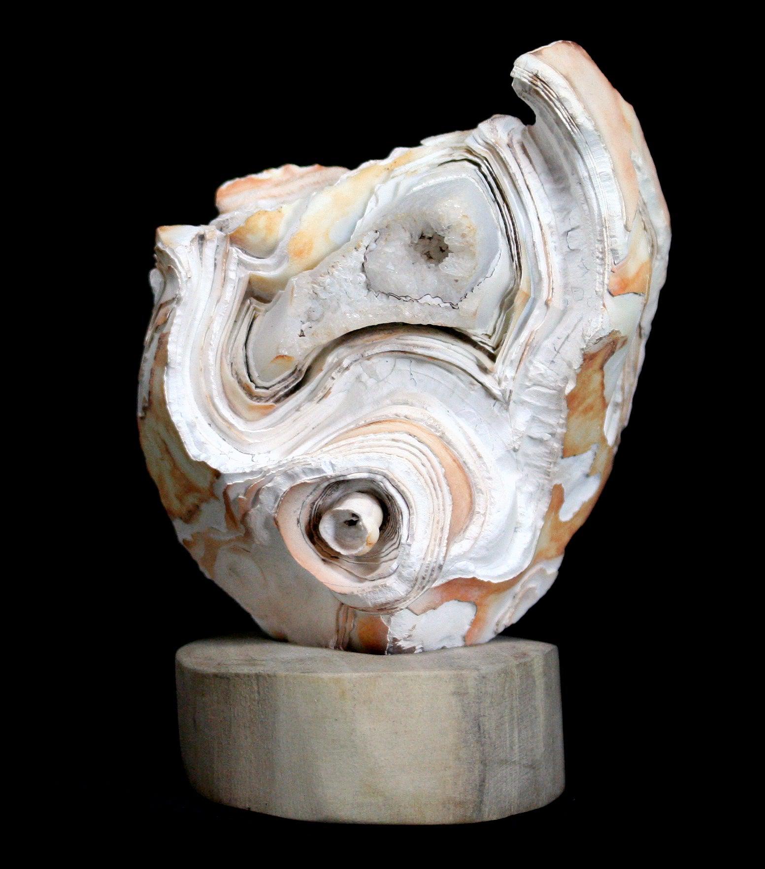 Natural Agate Crystal on Stand - Healing Stone Decor for Home, Office & Meditation | Perfect for Feng Shui, Gifts & Spiritual Spaces