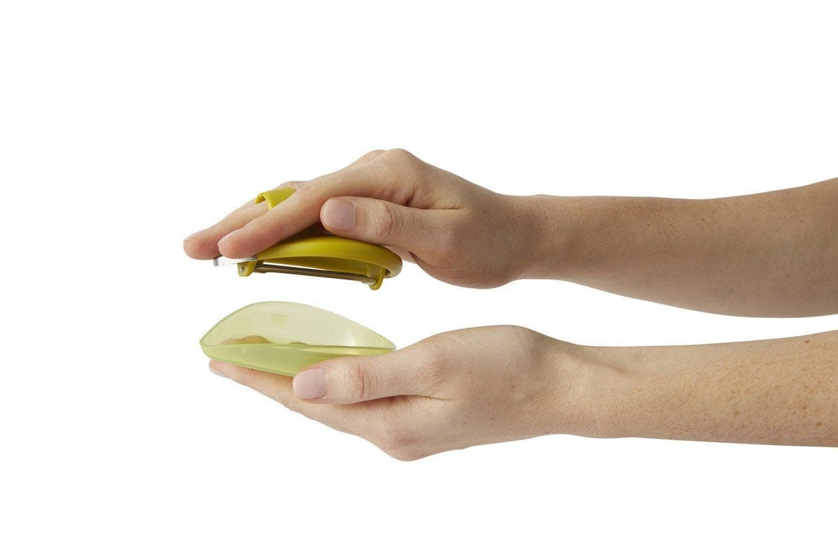 Chef'n Palm Vegetable Peeler - Ergonomic Kitchen Tool for Peeling Fruits & Vegetables - Perfect for Home Cooking, Meal Prep, and Professional Kitchens