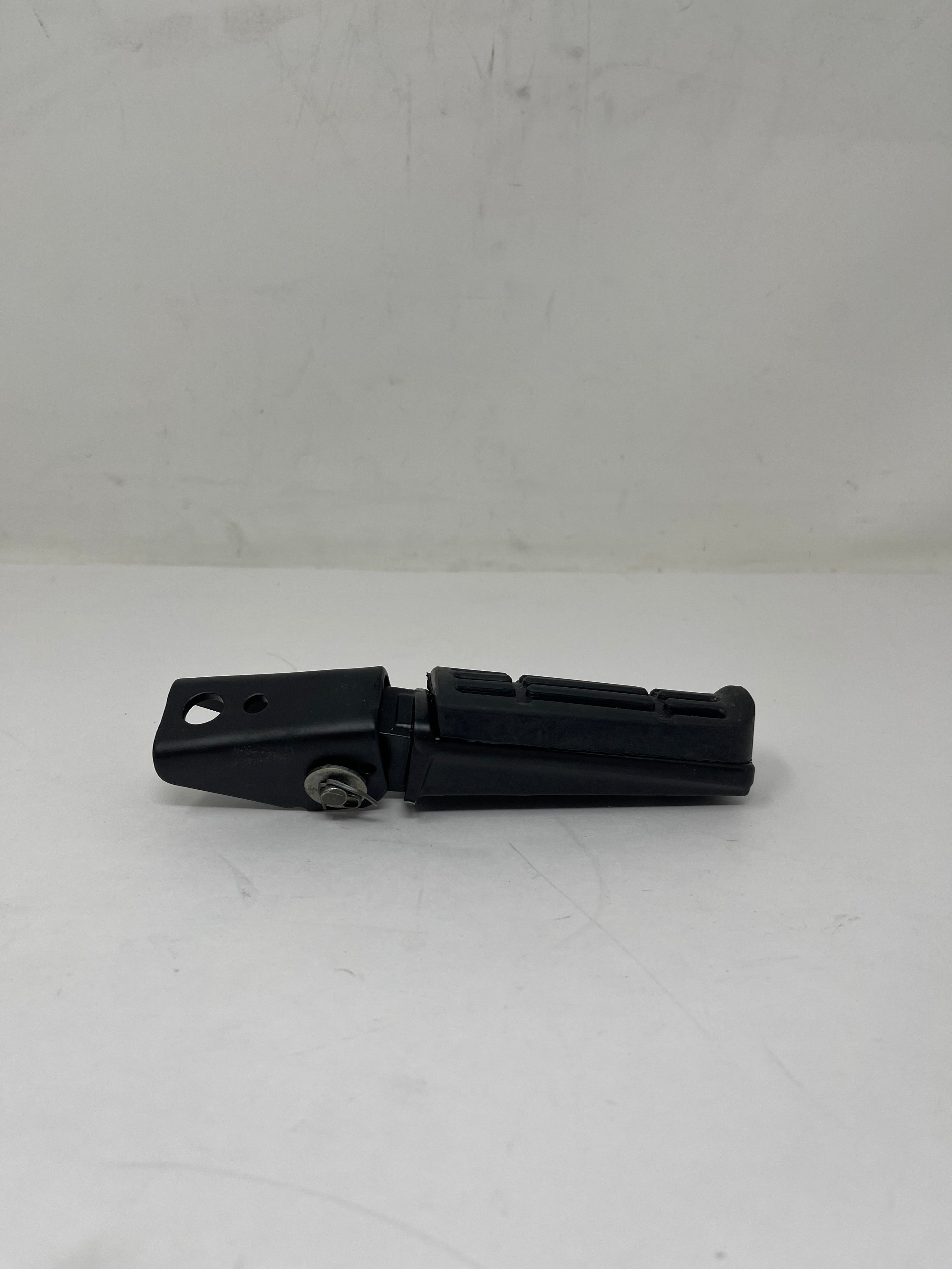 Venom Ghost 250cc Chopper Motorcycle Rear Right Footrest (Part #02050070-2) - Replacement Foot Peg for Cruiser Bikes - Perfect for Custom Builds & Road Repairs