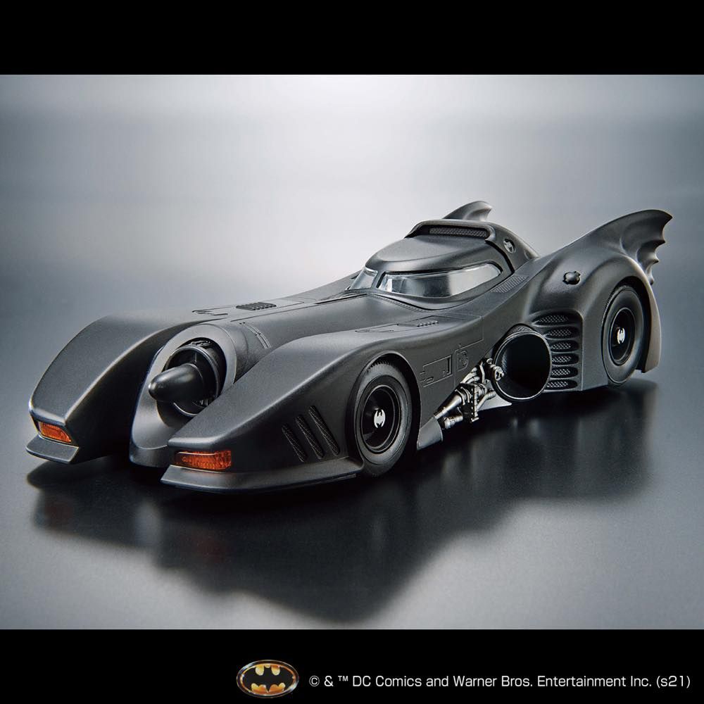 Bandai 1/35 Scale Tim Burton's Batman Batmobile Model Kit - Perfect for Collectors & Movie Fans - Display, Gift, or DIY Project for Batman Enthusiasts