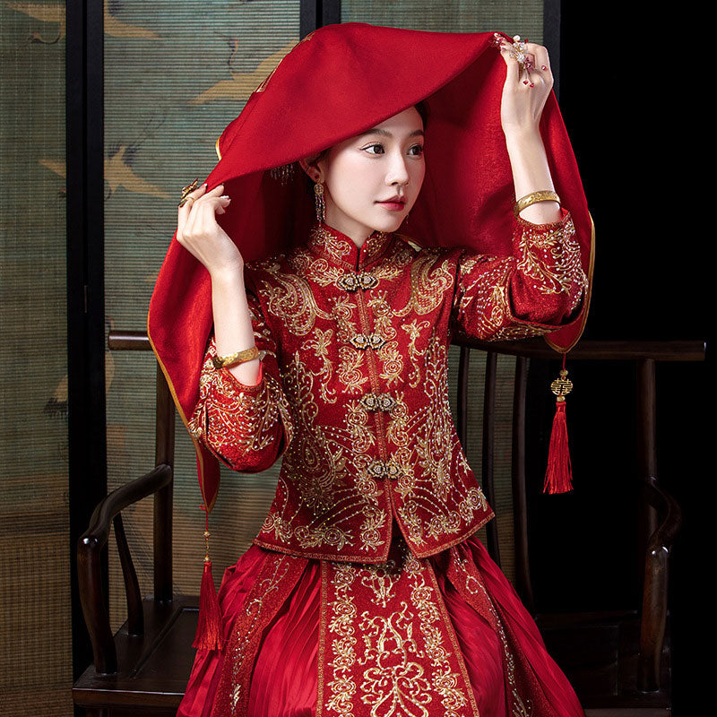 Exquisite Red Floral Embroidered Chinese Wedding Veil for Brides - Perfect for Traditional Ceremonies & Cultural Celebrations