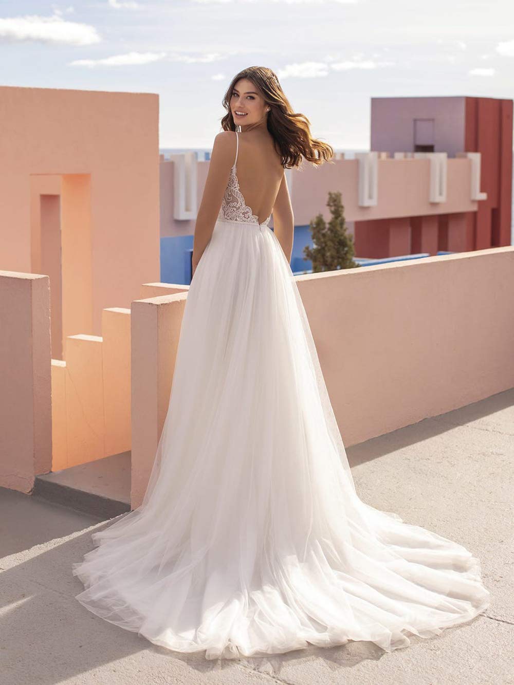 Elegant Sweetheart Lace Wedding Dress for Bride 2024 | Long Beach Bridal Gown | White Floor-Length Gown for Beach Weddings & Formal Ceremonies