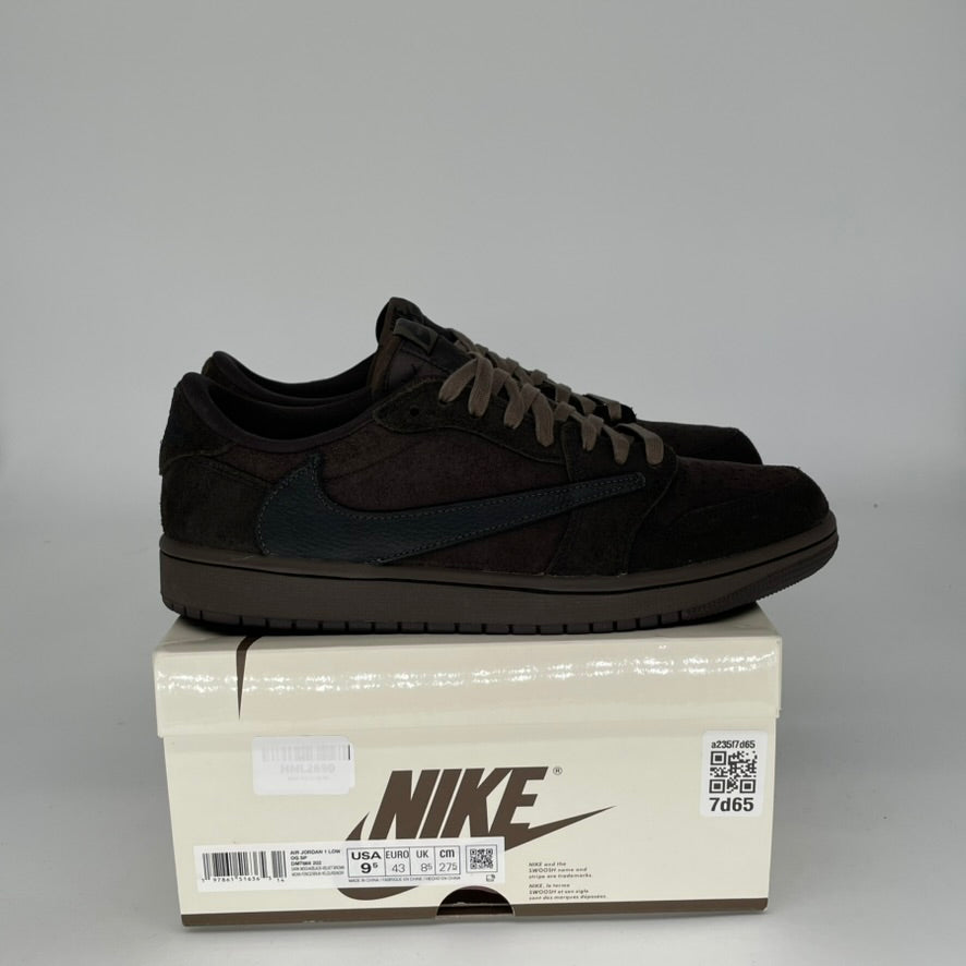 Travis Scott x Air Jordan 1 Low OG SP 'Velvet Brown' Sneakers - Men's Size 9.5/Women's 11 (DM7866-200) - Limited Edition Retro Basketball Shoes for Streetwear & Sneaker Collection