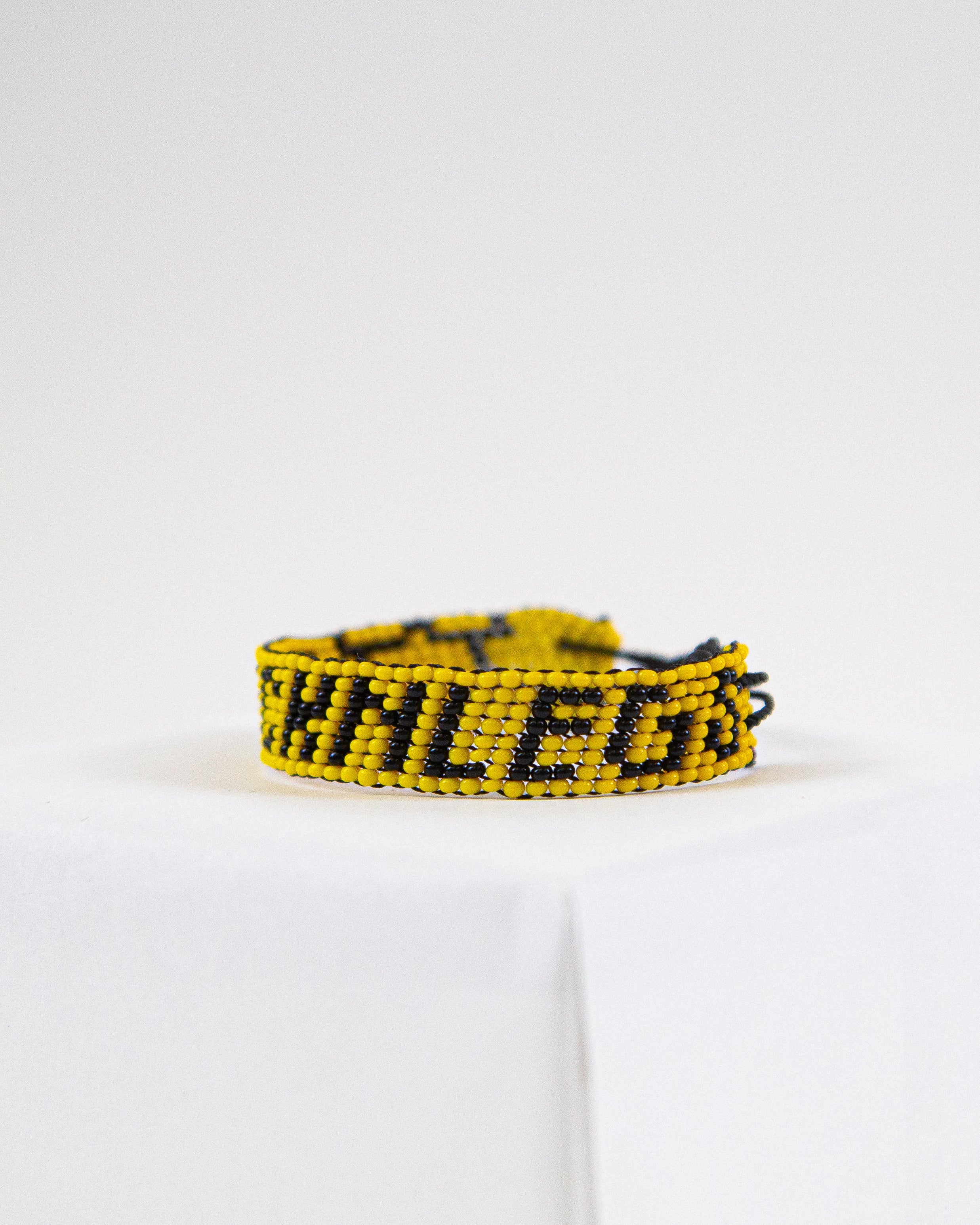 ChicknLegs ArtiKen Bracelet - Handmade Beaded Friendship Bracelet for Women & Men - Perfect for Gifts, Parties, and Everyday Wear