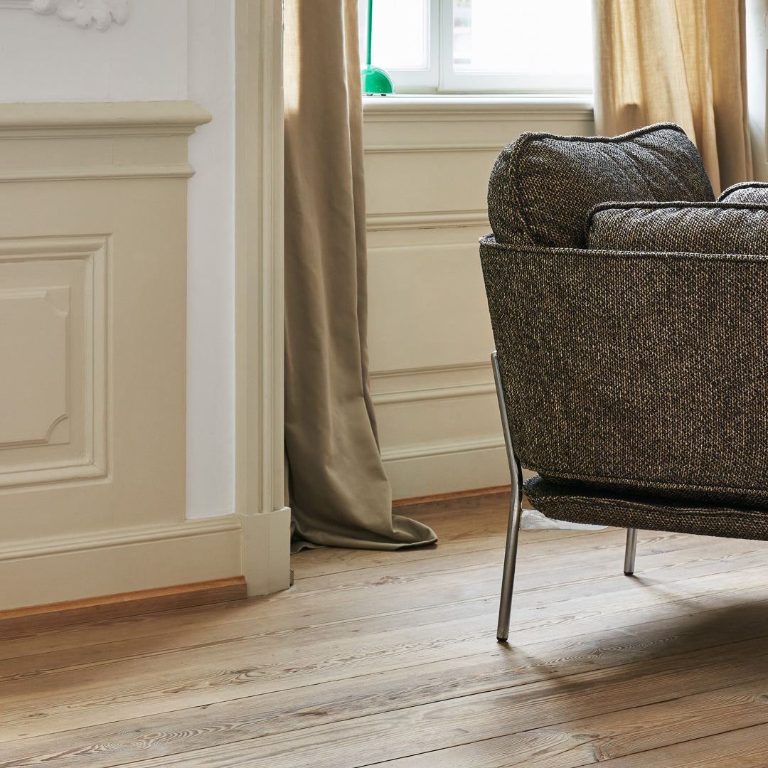 Cloud LN1 Modern Lounge Chair - Ergonomic Design for Living Room, Bedroom & Office - Comfortable Relaxation & Reading Chair with Stylish Aesthetic