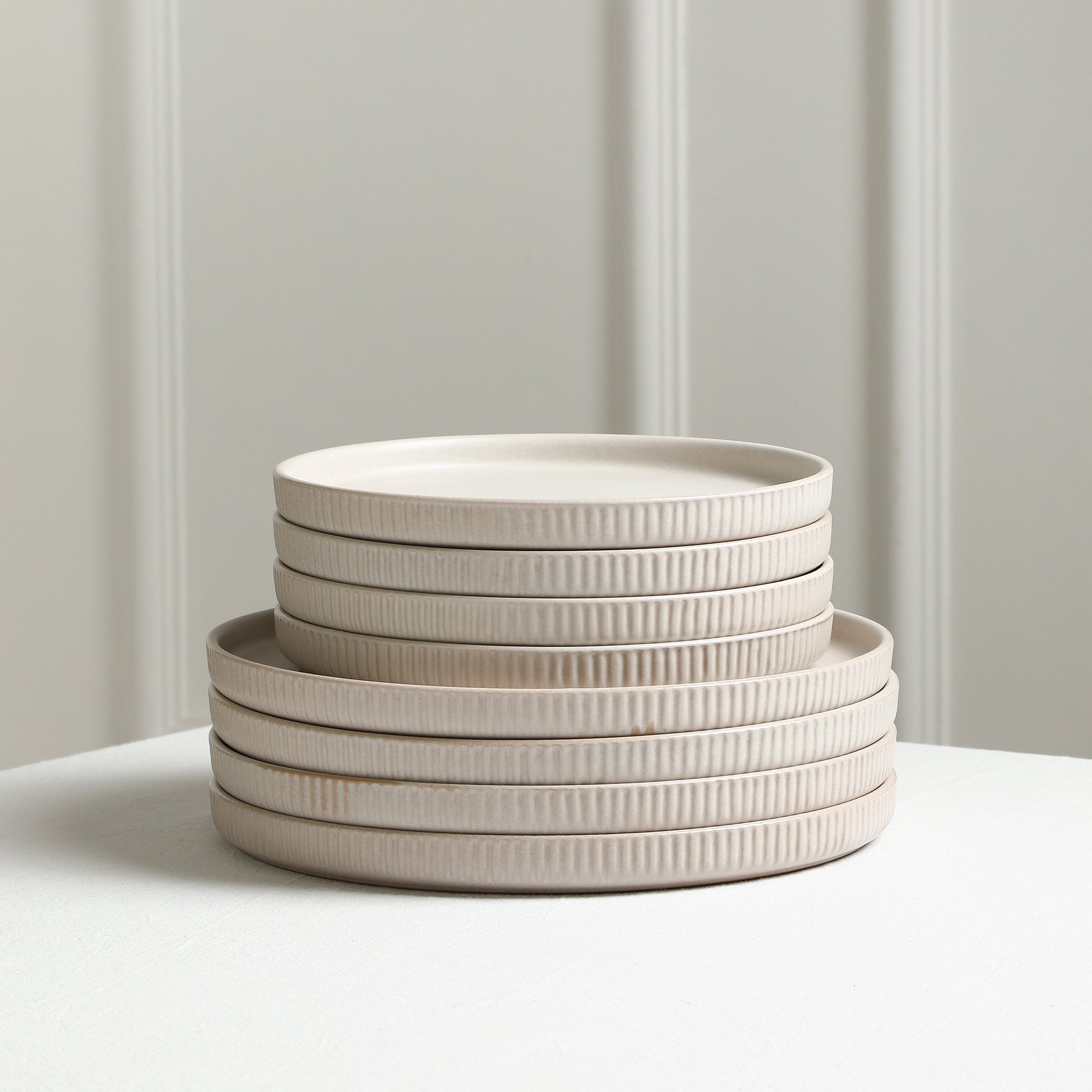 Haven Stoneware Dinnerware Set - 16-Piece Beige Ceramic Plates & Bowls for Everyday Dining, Family Meals & Entertaining Guests