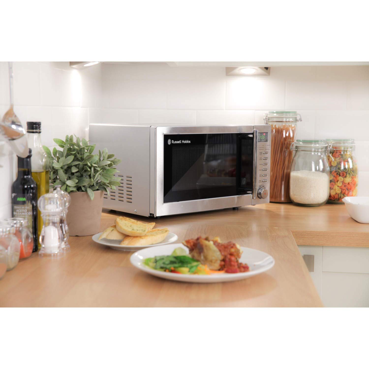 Russell Hobbs RHM2031 20L 800W Stainless Steel Digital Grill Microwave Oven - 5 Power Levels, 1000W Grill, Auto Defrost, 8 Auto Cook Menus, Clock & Timer - Perfect for Quick Meals, Reheating & Family Cooking