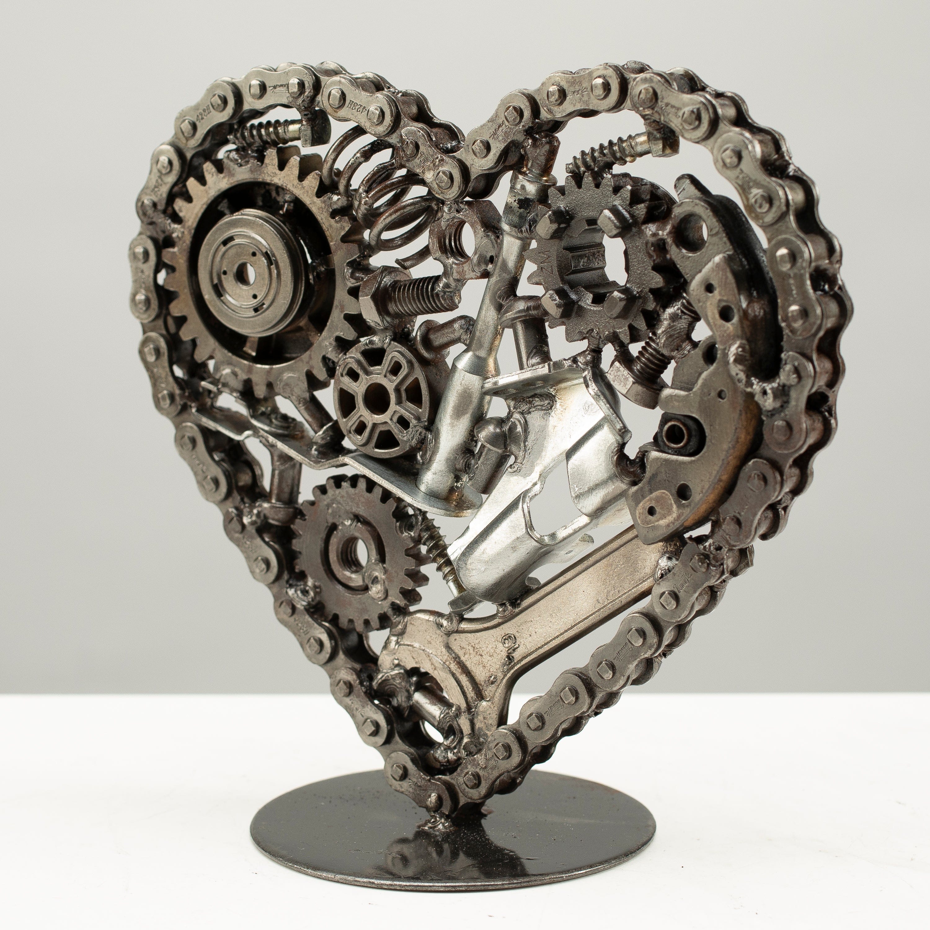 8 Heart Recycled Metal Wall Art - Handmade Rustic Home Decor for Living Room, Bedroom, or Garden - Perfect Gift for Valentine's Day, Anniversary & Housewarming