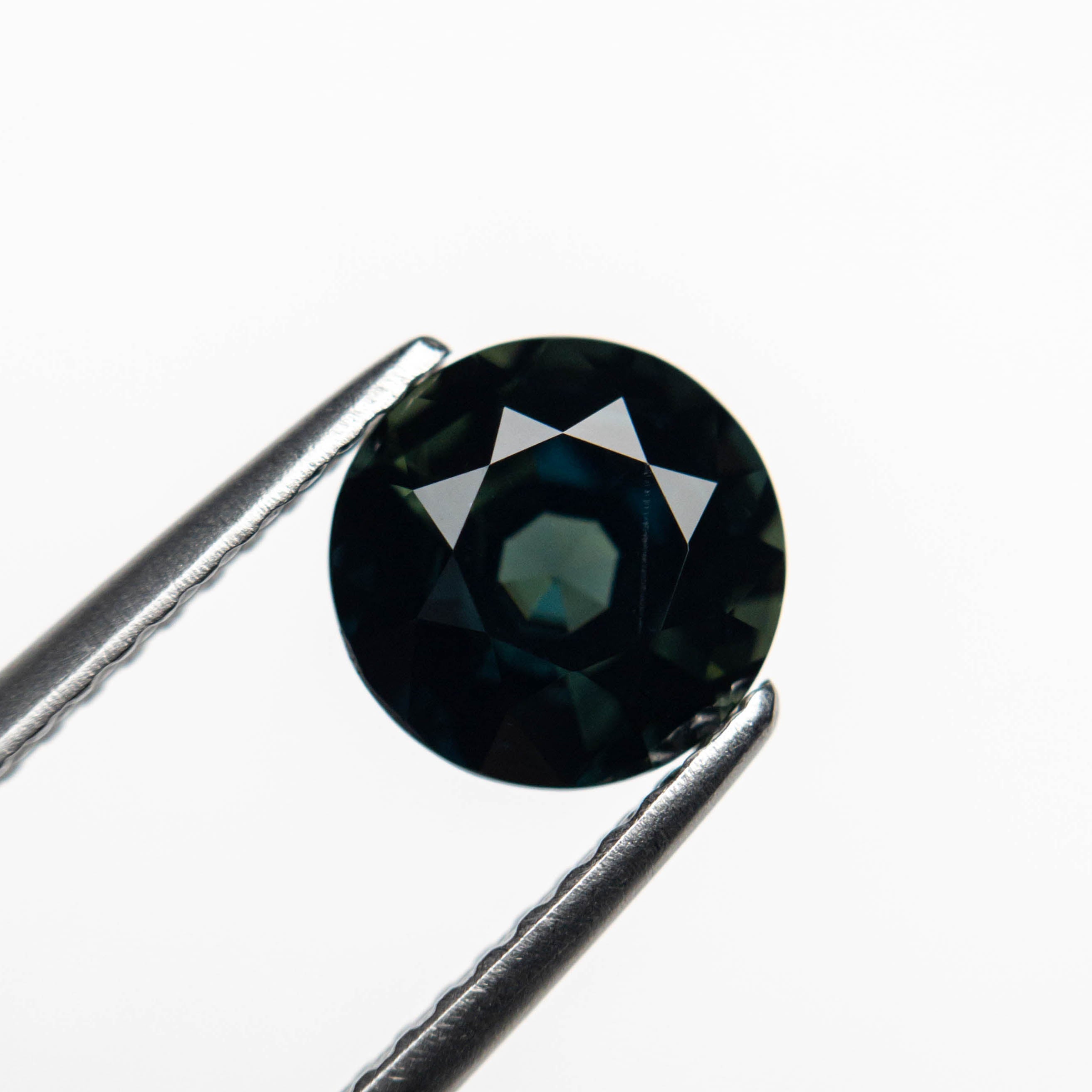 1.84ct Round Brilliant Blue Sapphire Gemstone - 7.05x6.99x4.76mm Natural Loose Stone for Jewelry Making (20959) - Perfect for Engagement Rings, Necklaces & Earrings