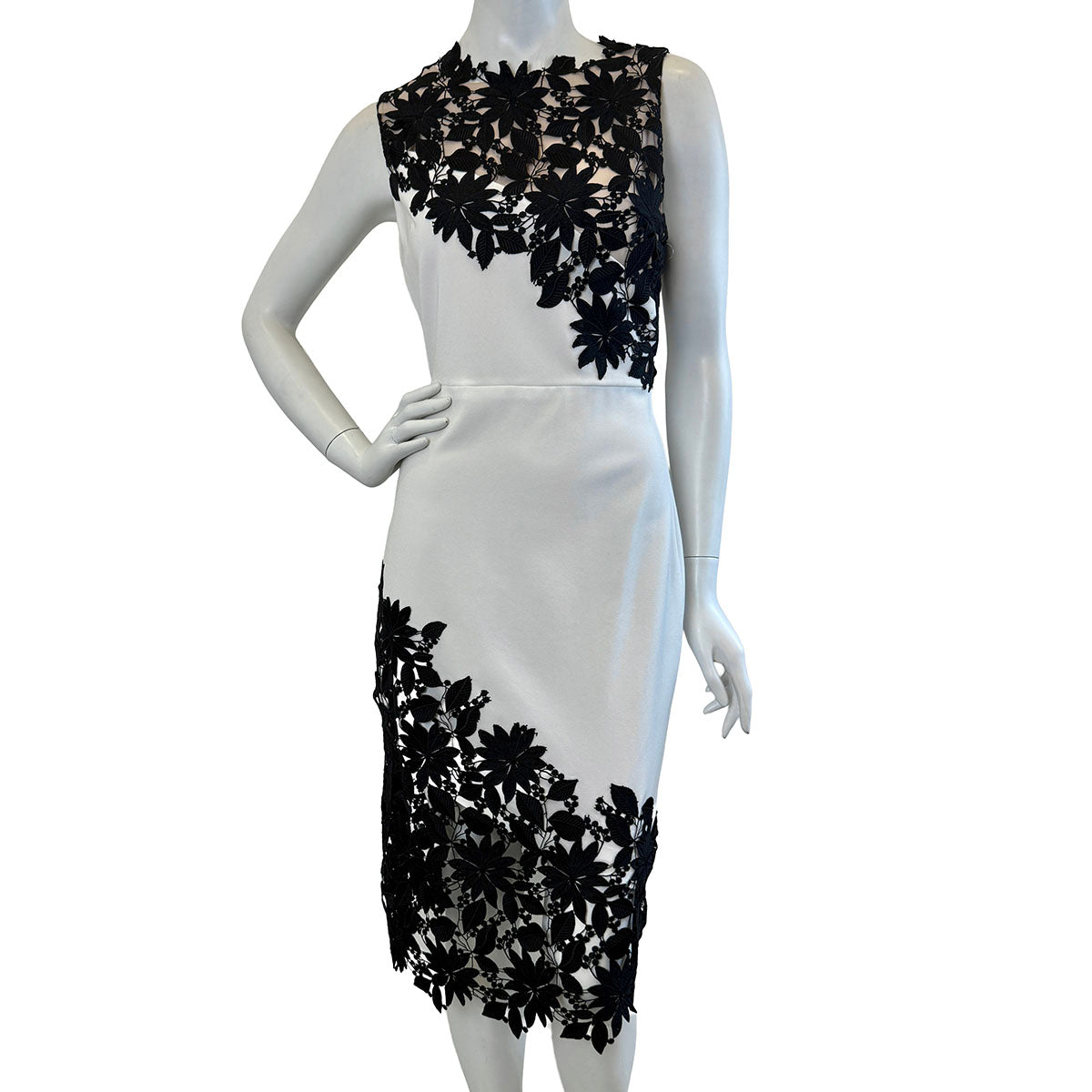 Alice & Olivia Women's Floral Print Wrap Dress - Elegant & Comfortable for Parties, Weddings & Date Nights