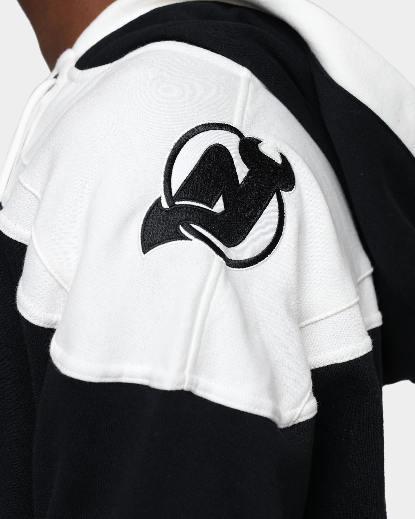 47 Brand New Jersey Devils Superior Lacer Hoodie - Jet Black NHL Hockey Fan Apparel for Men & Women - Perfect for Game Day, Tailgating and Cold Weather