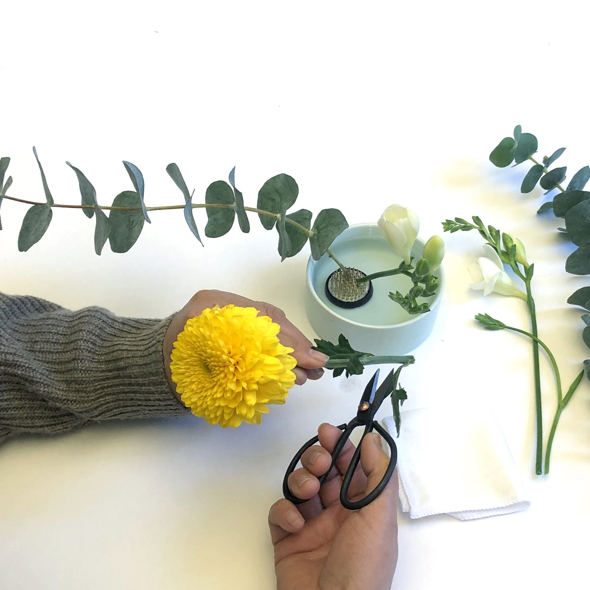 Mini Ikebana Kit - Japanese Flower Arrangement Set for Home Decor, Gifts & Meditation | Perfect for Beginners, Zen Spaces & DIY Floral Art