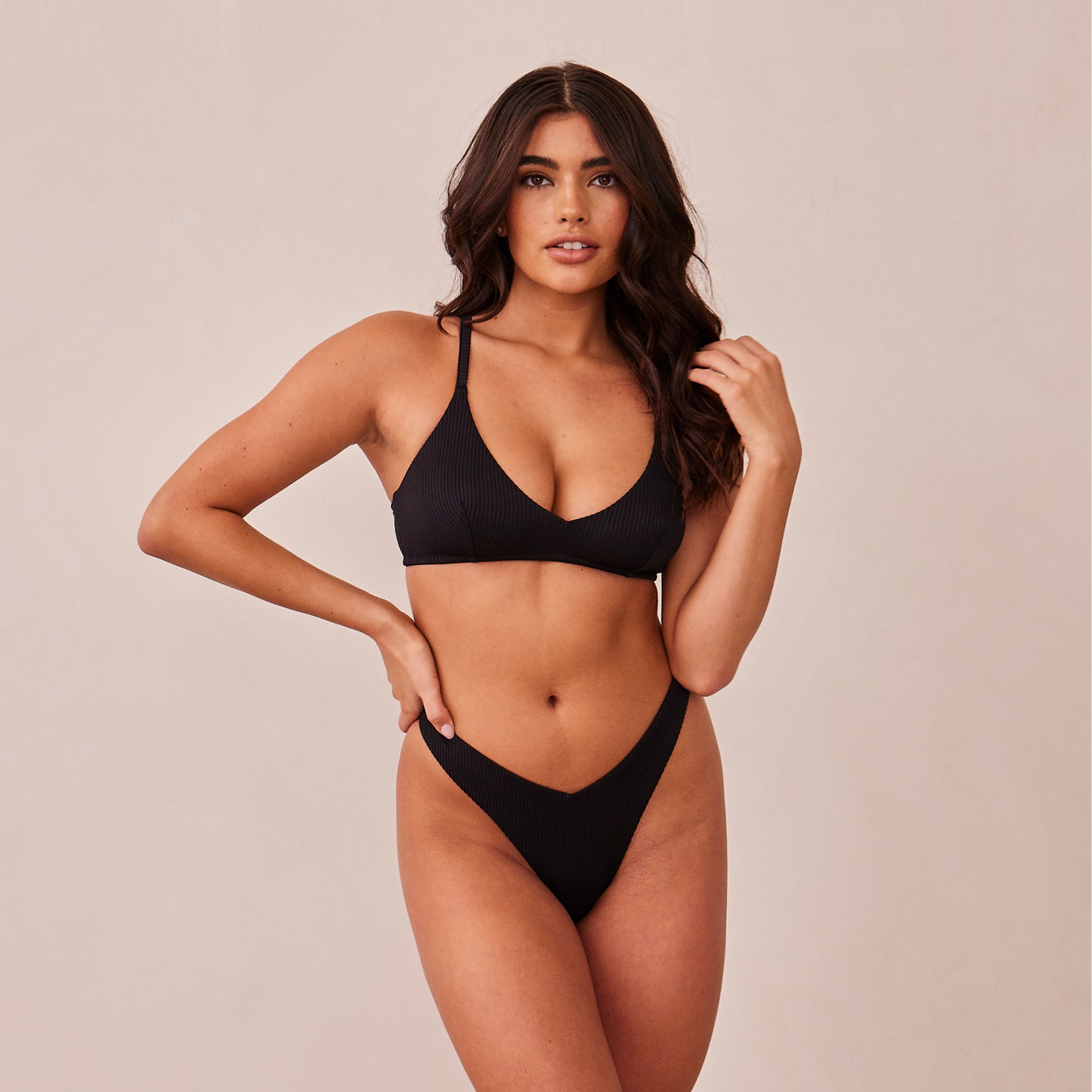 Seamless Ribbed Triangle Bralette - Black Lace Underwire Bra for Women | Comfortable & Sexy for Everyday Wear, Yoga, and Lounge