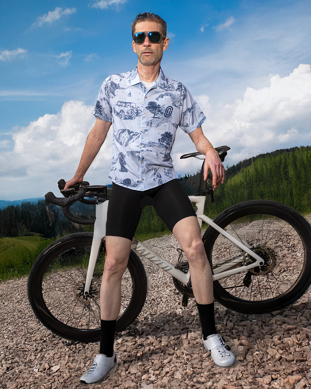 Graveleur Resort Shirt - Stylish Hawaiian Aloha Shirt for Men, Breathable Short Sleeve Button Down Shirt - Perfect for Beach Vacation, Summer Parties & Tropical Getaways