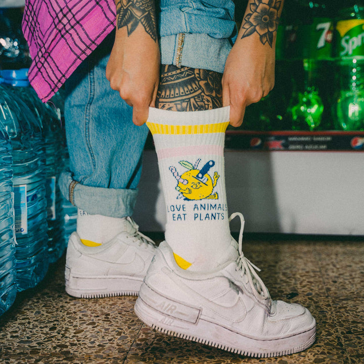American Socks Love Animals Mid High Calf Socks - Comfortable Cotton Crew Socks for Women & Men - Perfect for Casual Wear, Sports & Outdoor Activities