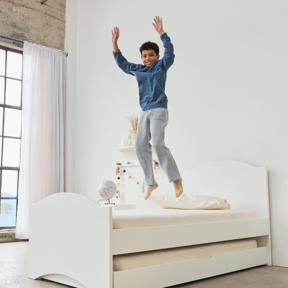 Kids Trundle Bed Frame with Storage - Twin Size Wooden Daybed for Small Spaces - Perfect for Sleepovers, Guest Rooms & Kids' Bedrooms
