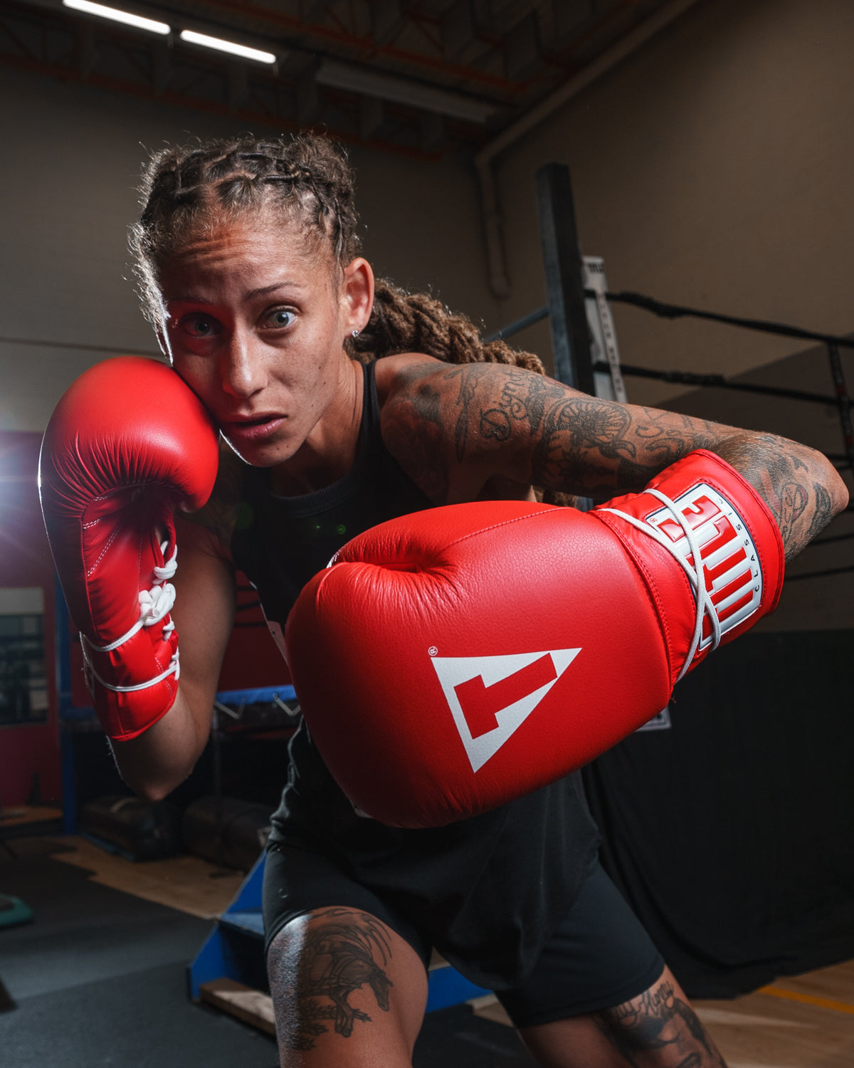 Premium Classic Leather Lace-Up Boxing Gloves 2.0 for Training & Sparring - Ideal for Boxing, MMA, Kickboxing & Fitness Workouts