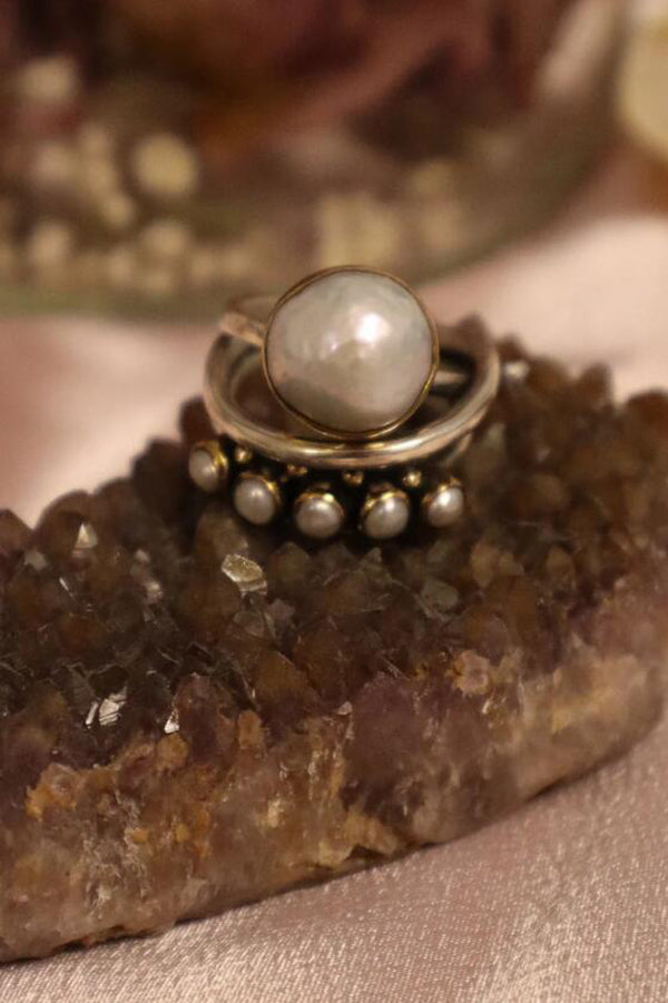 Vintage Pearl Open Ring for Women - Elegant Adjustable Pearl Jewelry for Parties, Weddings & Everyday Wear