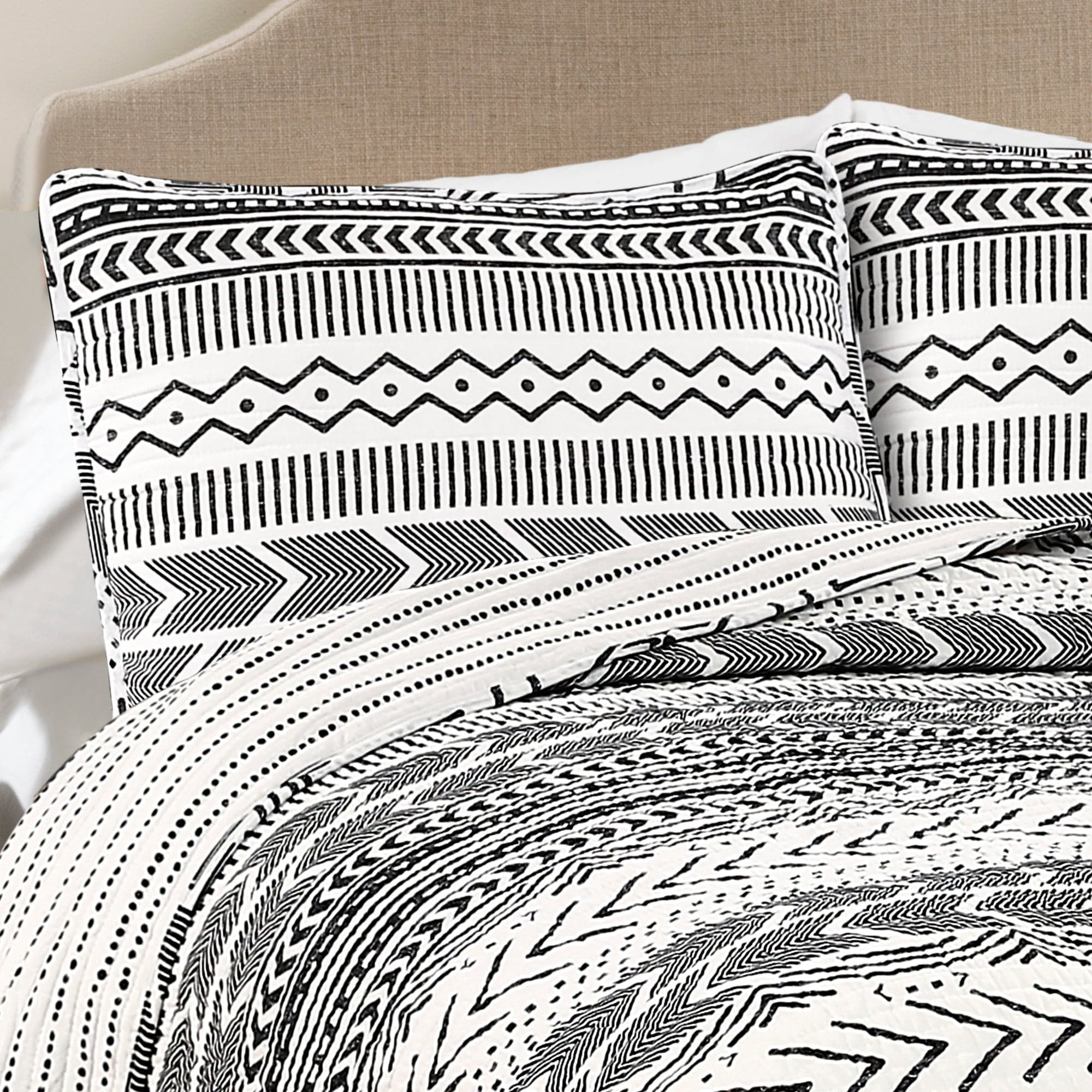 Hygge Geo Quilt 3 Piece Set - Soft Geometric Pattern Bedding for Cozy Bedroom Decor | Perfect for Master Bedroom, Guest Room & Dorm