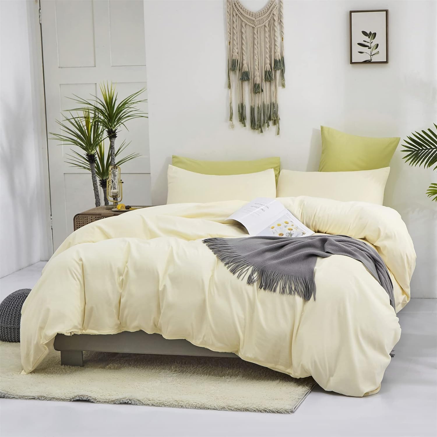 Lightweight All-Season Queen Comforter - 88x88 Inches Ivory Down Alternative Duvet Insert, Reversible Quilted Bedding for Summer & Winter | Perfect for Guest Rooms, Master Bedrooms & Cozy Home Decor