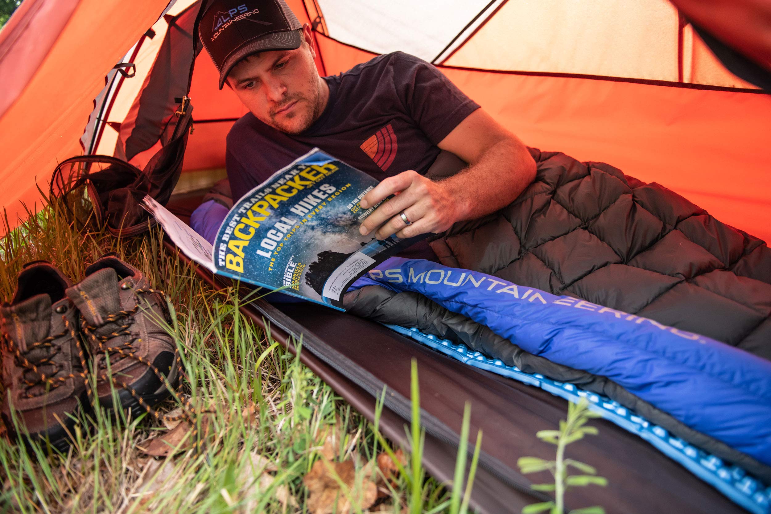 ALPS Mountaineering Fusion +40 Degree Sleeping Bag - Lightweight & Compact for Backpacking, Camping & Hiking - Perfect for Warm Weather Adventures