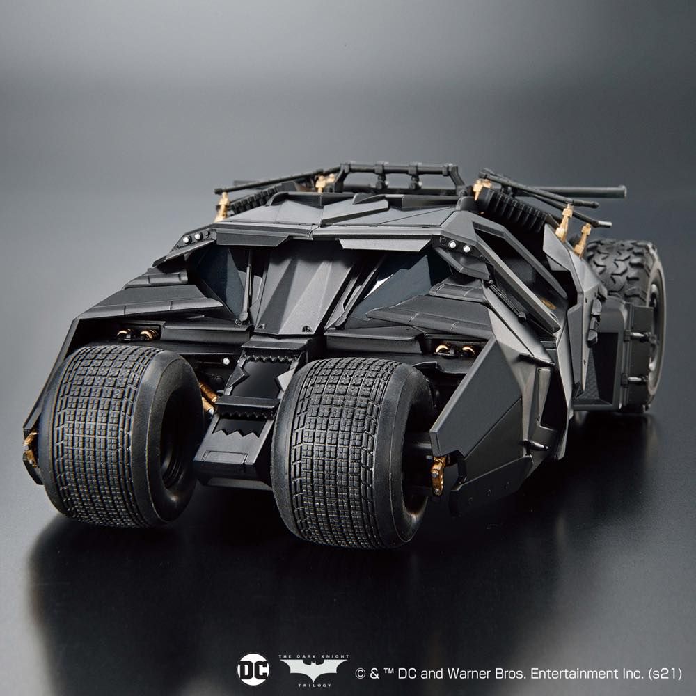 Bandai 1/35 The Dark Knight Trilogy Batmobile (Tumbler) Batman Begins Version Model Kit - Collectible DC Comics Movie Replica for Display & Action Scenes