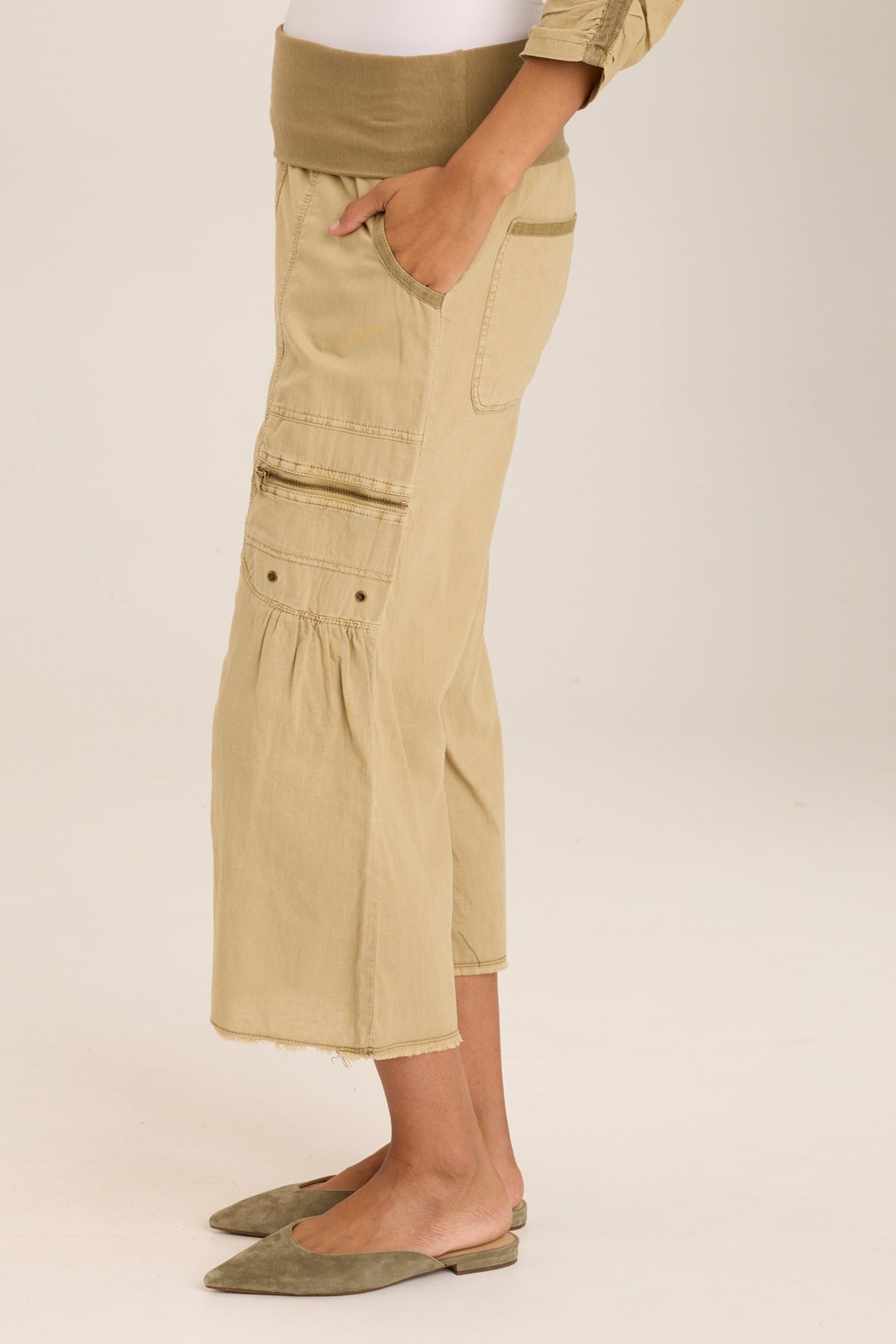 Pasqual Women's Cotton Linen Flowy Cargo Crop Pants - Comfortable Summer Casual Trousers for Outdoor Travel & Streetwear Fashion