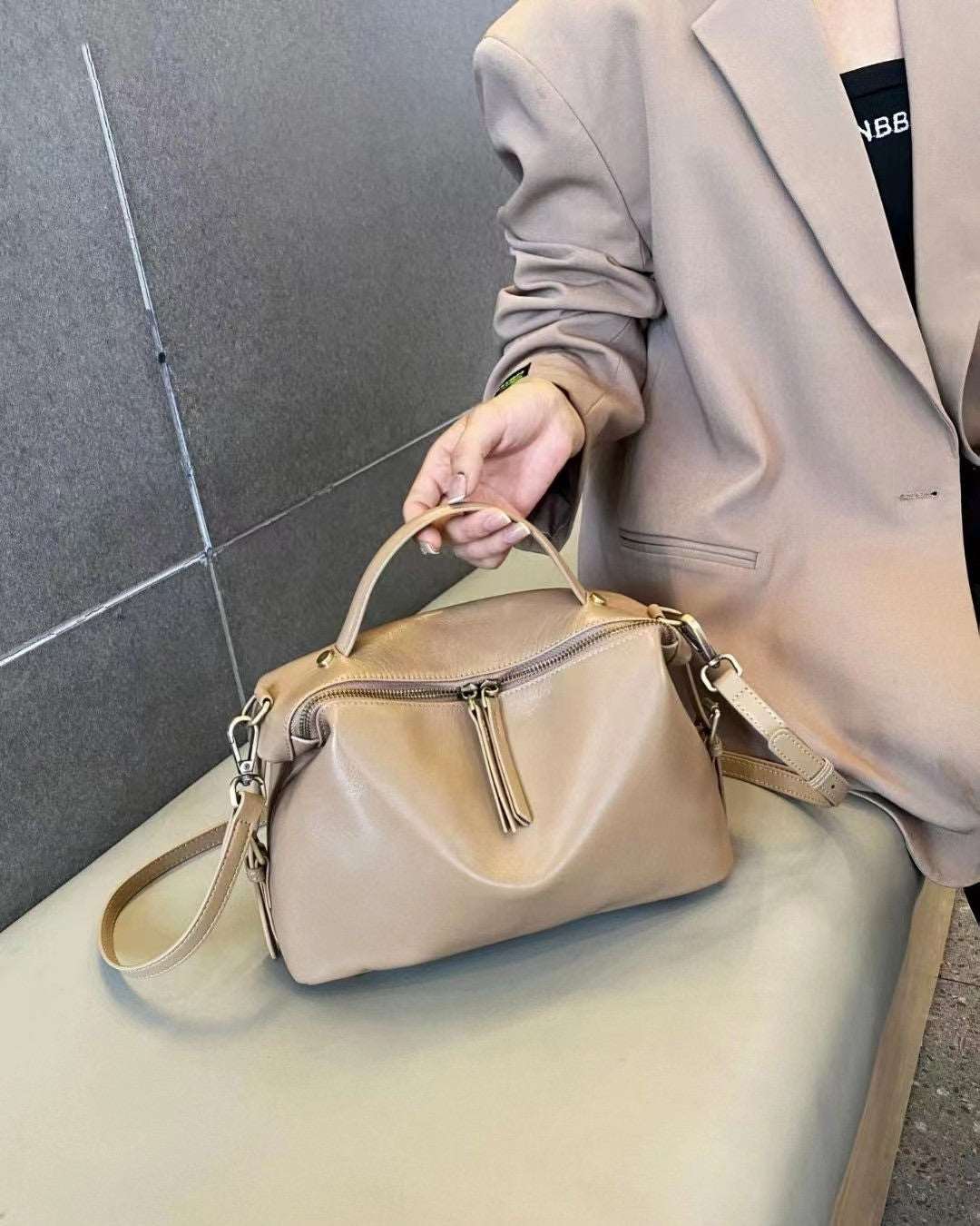 Premium Genuine Leather Satchel Bag for Women & Men - Stylish & Durable Crossbody Messenger Bag for Work, Travel & Everyday Use