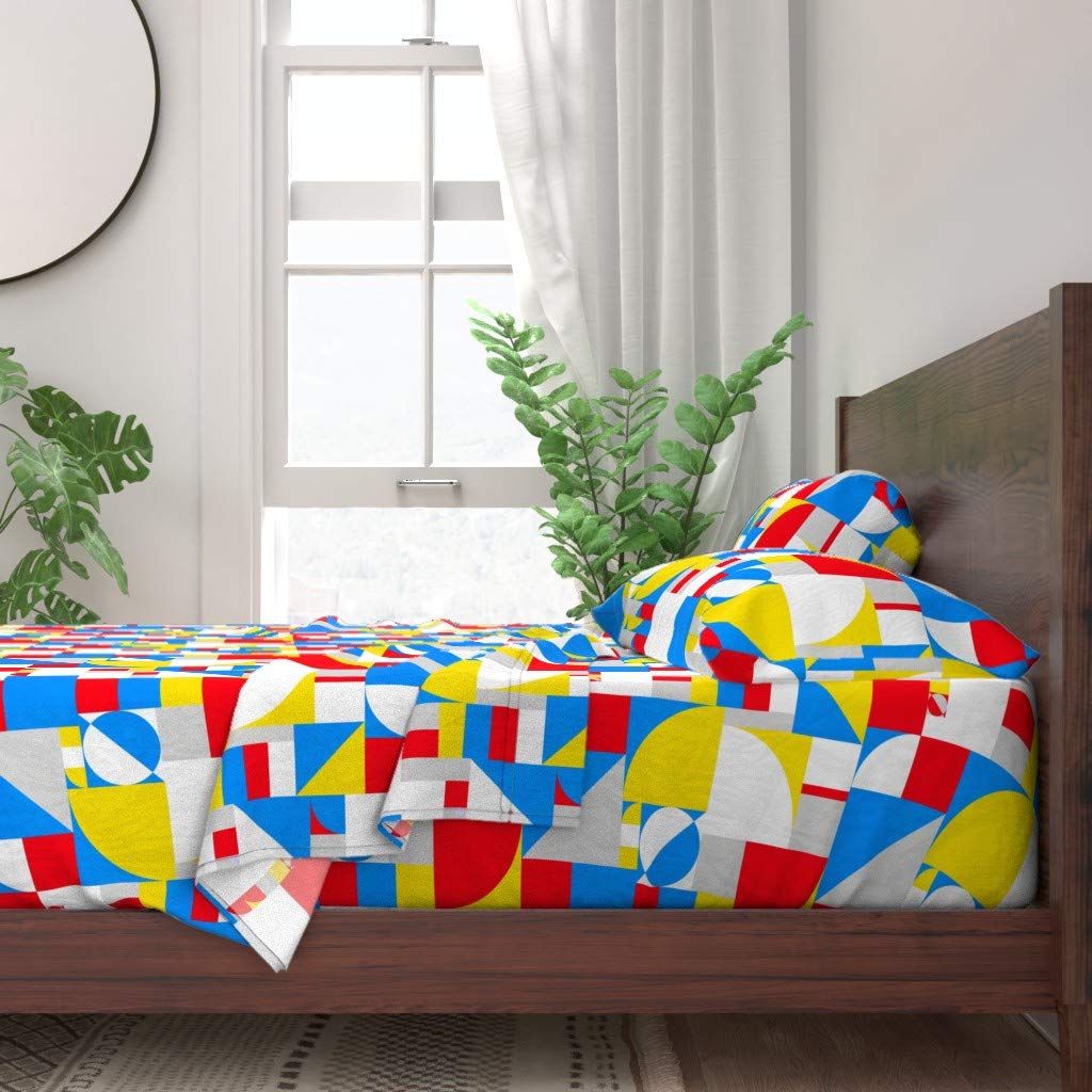 Bauhaus Geometric Print 100% Cotton King Size 4-Piece Sheet Set | Retro Abstract Design, Soft & Breathable Bedding for Modern Home Decor