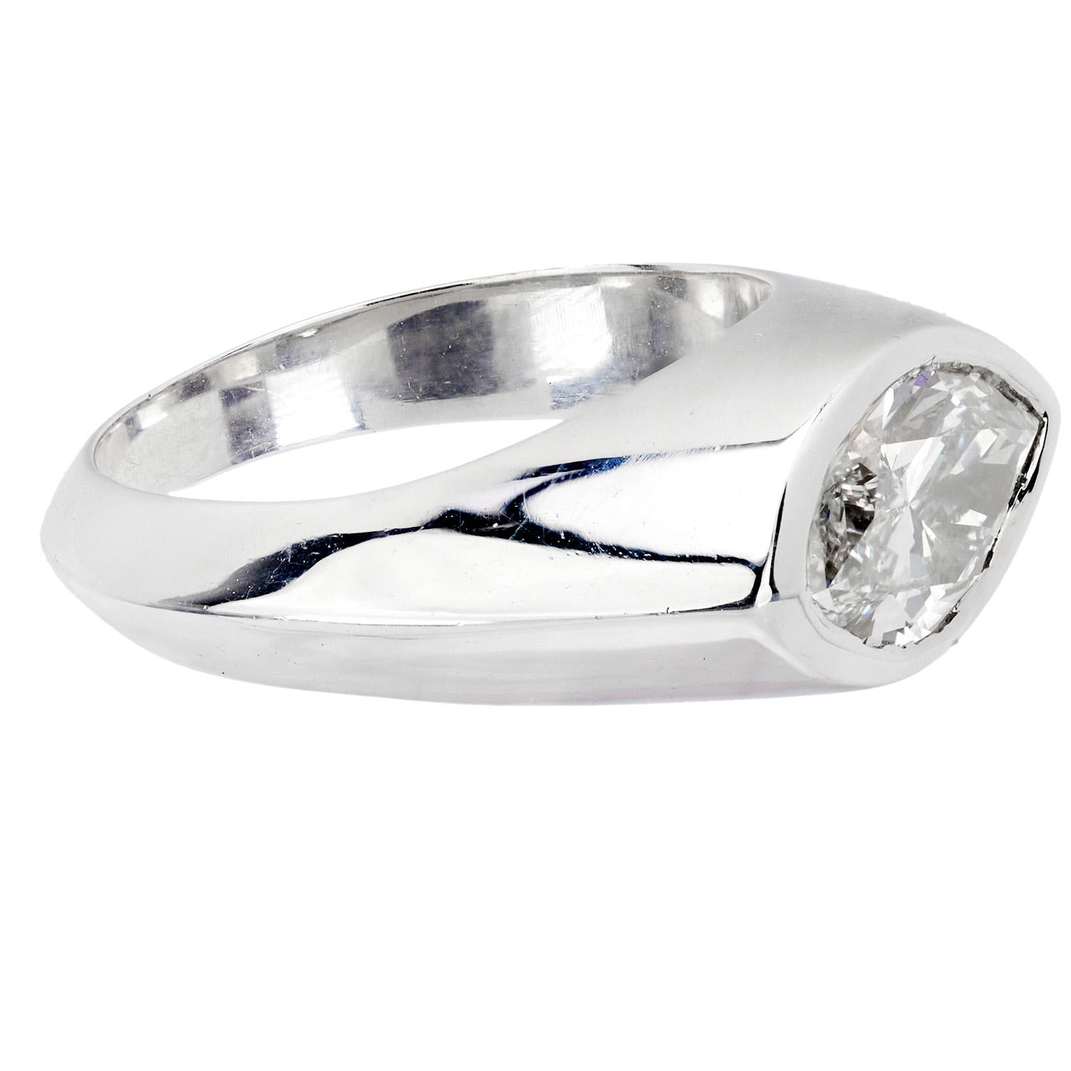 18K Gold GIA Certified Diamond Engagement Ring - 2.01 Carat Round Cut Solitaire for Wedding Proposal & Anniversary Gift
