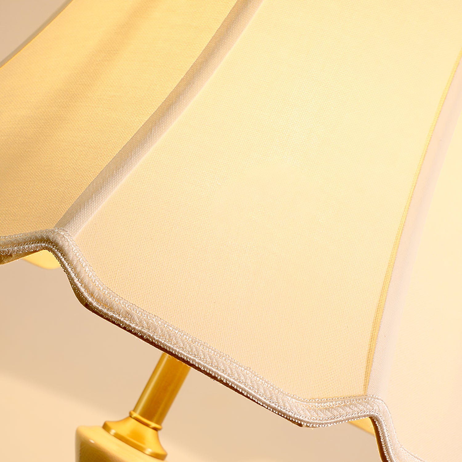 Modern Carro Table Lamp - Adjustable LED Desk Light with Touch Control, Warm White to Cool White (3000K-6000K) - Perfect for Bedroom, Office, Study & Reading Nook Lighting