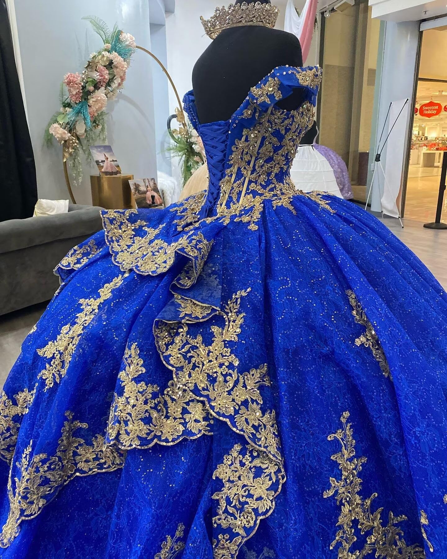 Boho Off Shoulder Ball Gown Quinceanera Dress - Mexican Gold Embroidered Glitter Tulle Prom Evening Dress 2025 - Perfect for Quinceañeras, Prom Nights, Weddings & Special Occasions