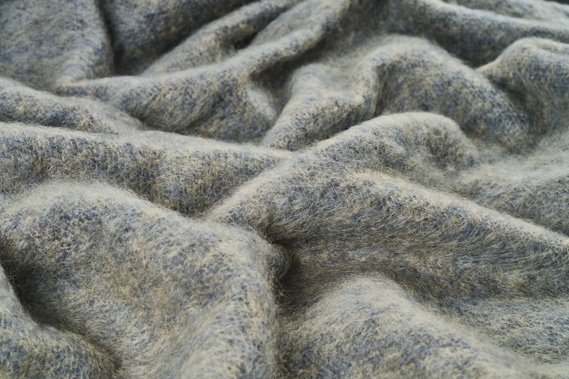 Olive Clash Mohair Throw Blanket - Soft & Luxurious Knit Blanket for Couch, Bed, Sofa - Perfect for Cozy Evenings, Home Decor & Gift Giving