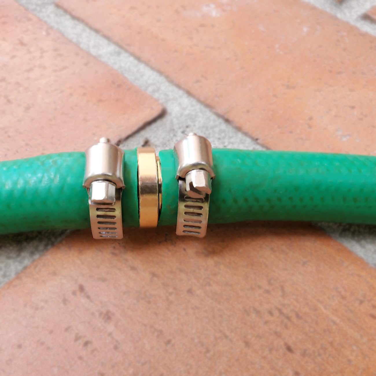 5 Pack 5/8 Inch Brass Garden Hose Repair Mender Connectors with Stainless Steel Clamps - Leakproof Water Hose Fittings for Outdoor Faucet, Sprinkler & Irrigation System