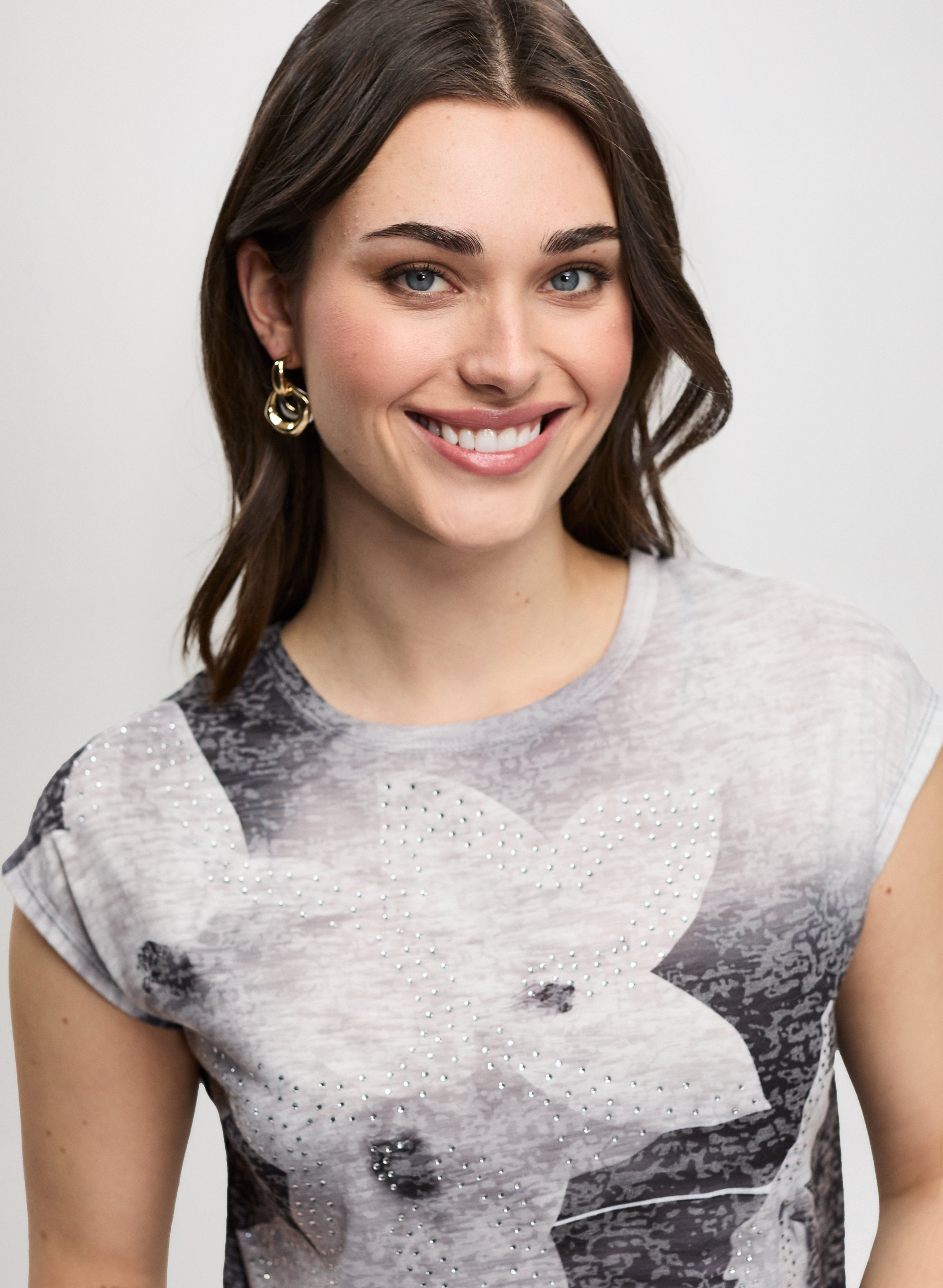 Drop Shoulder Printed T-Shirt for Women - Stylish Casual Tee for Everyday Wear, Street Fashion & Layering Outfits