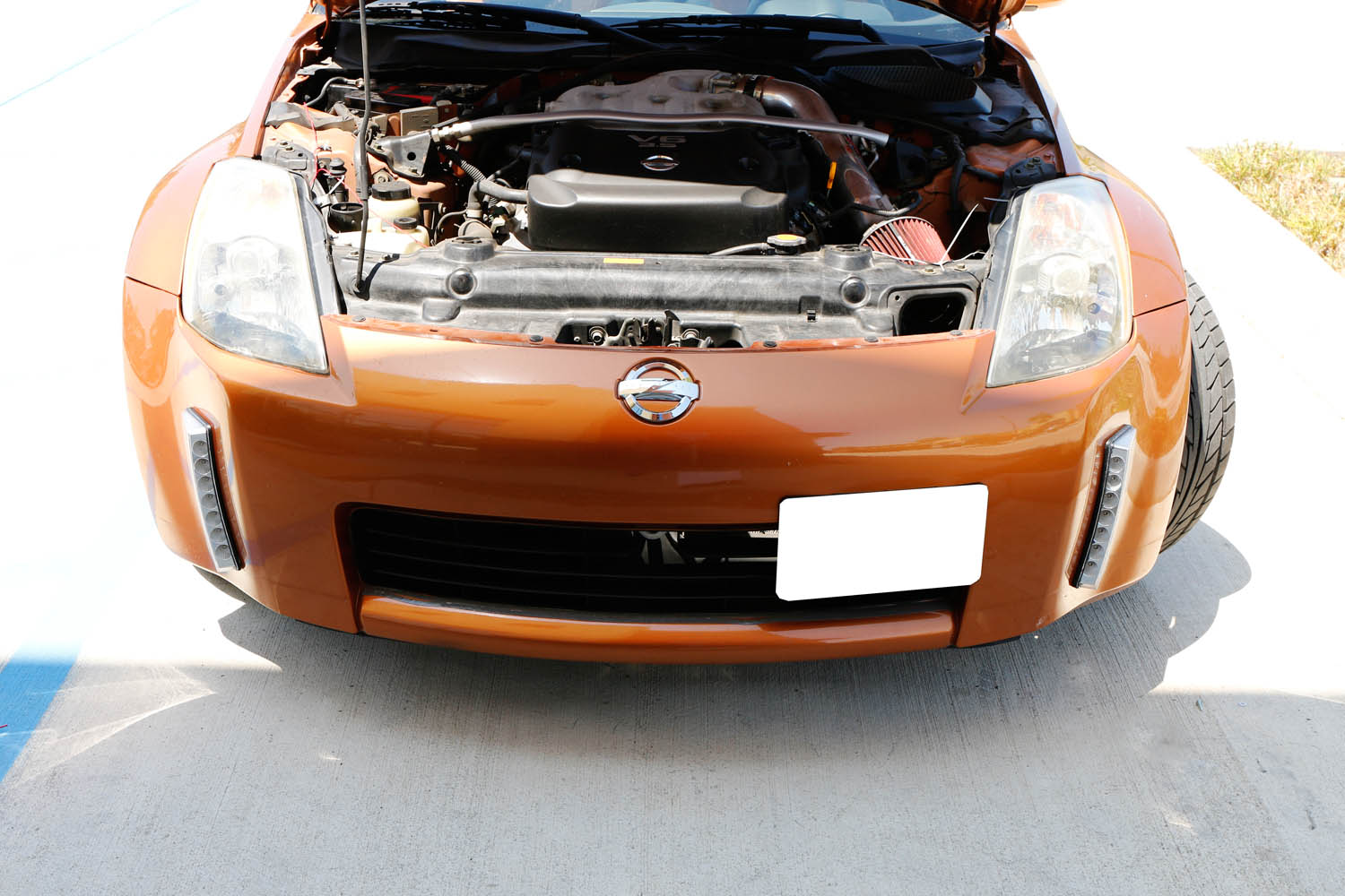03-05 Nissan 350Z Clear Switchback LED Daytime Running Lights with Turn Signal - DRL & Amber Turn Indicator for Enhanced Visibility & Style | Perfect for Daily Driving & Nighttime Safety