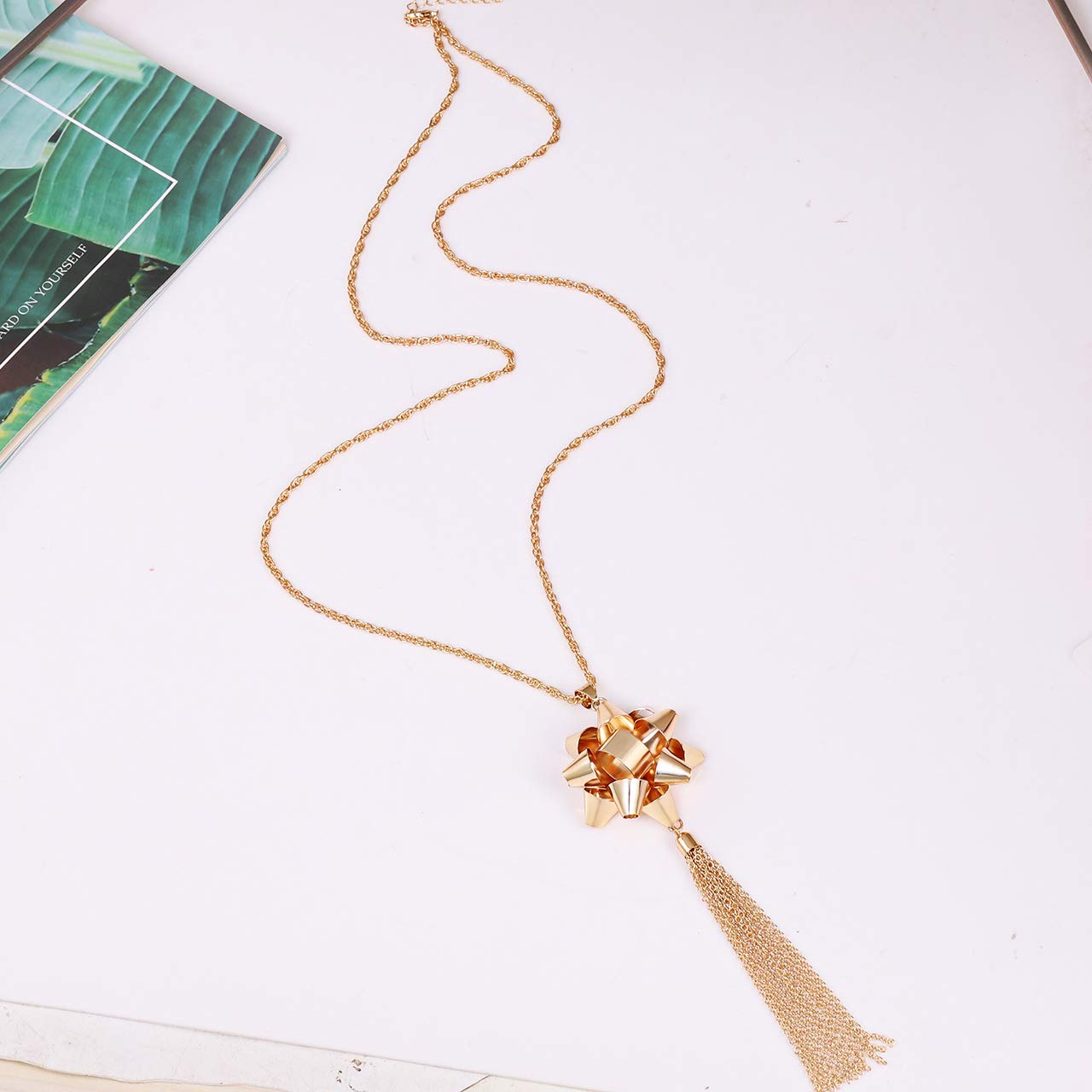 Christmas Necklace for Women - Elegant Xmas Gift with Bow Pendant & Tassel Chain - Perfect for Holiday Parties, Gift Giving & Festive Outfits