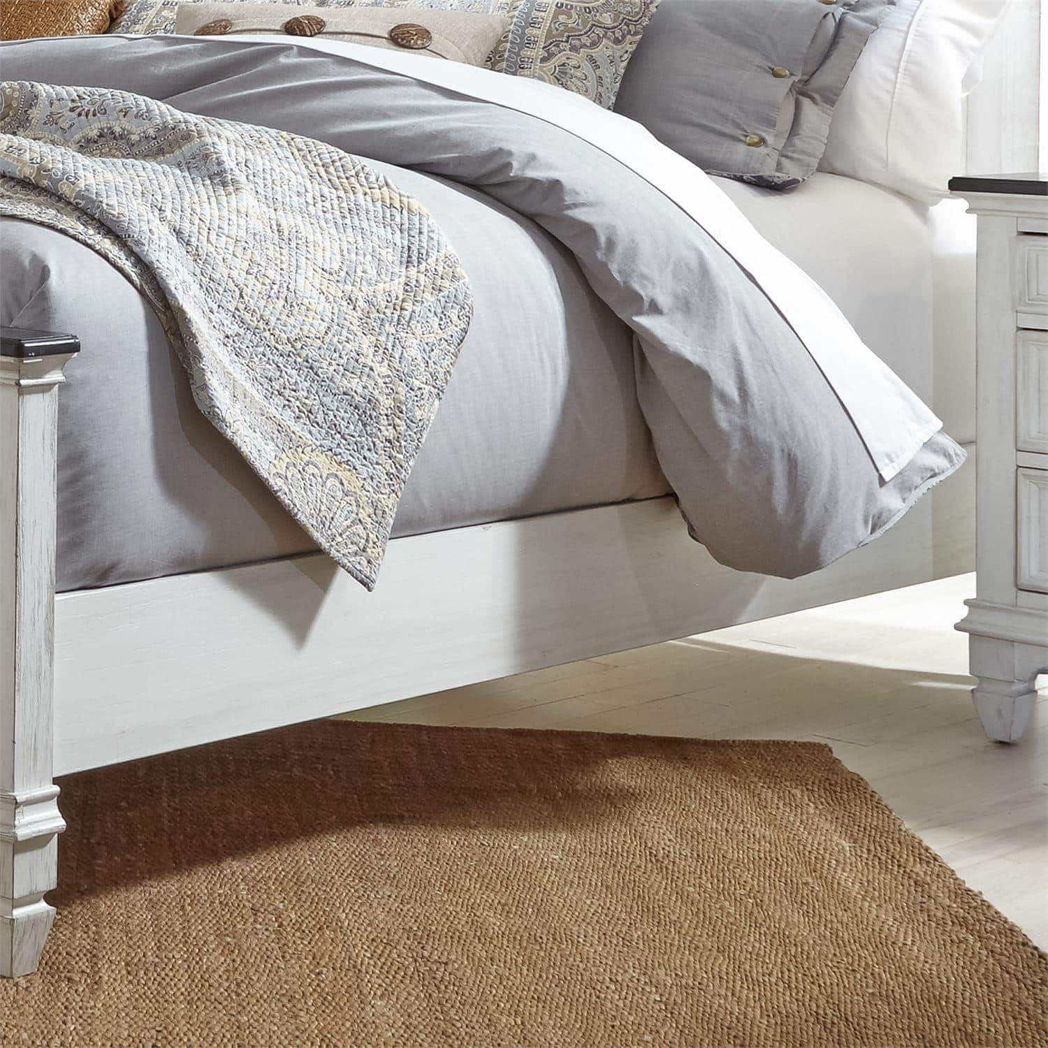 Stylish Two-Tone Bedroom Furniture Set - Modern Bed Frame, Nightstand & Dresser - Perfect for Master Bedroom or Guest Room Decor