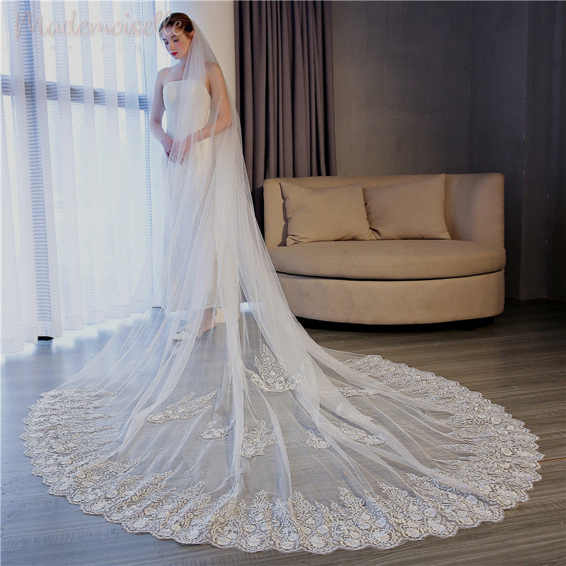 Damariss Veil - Elegant Bridal Wedding Veil for Women | Perfect for Church Ceremonies, Photo Shoots & Special Occasions