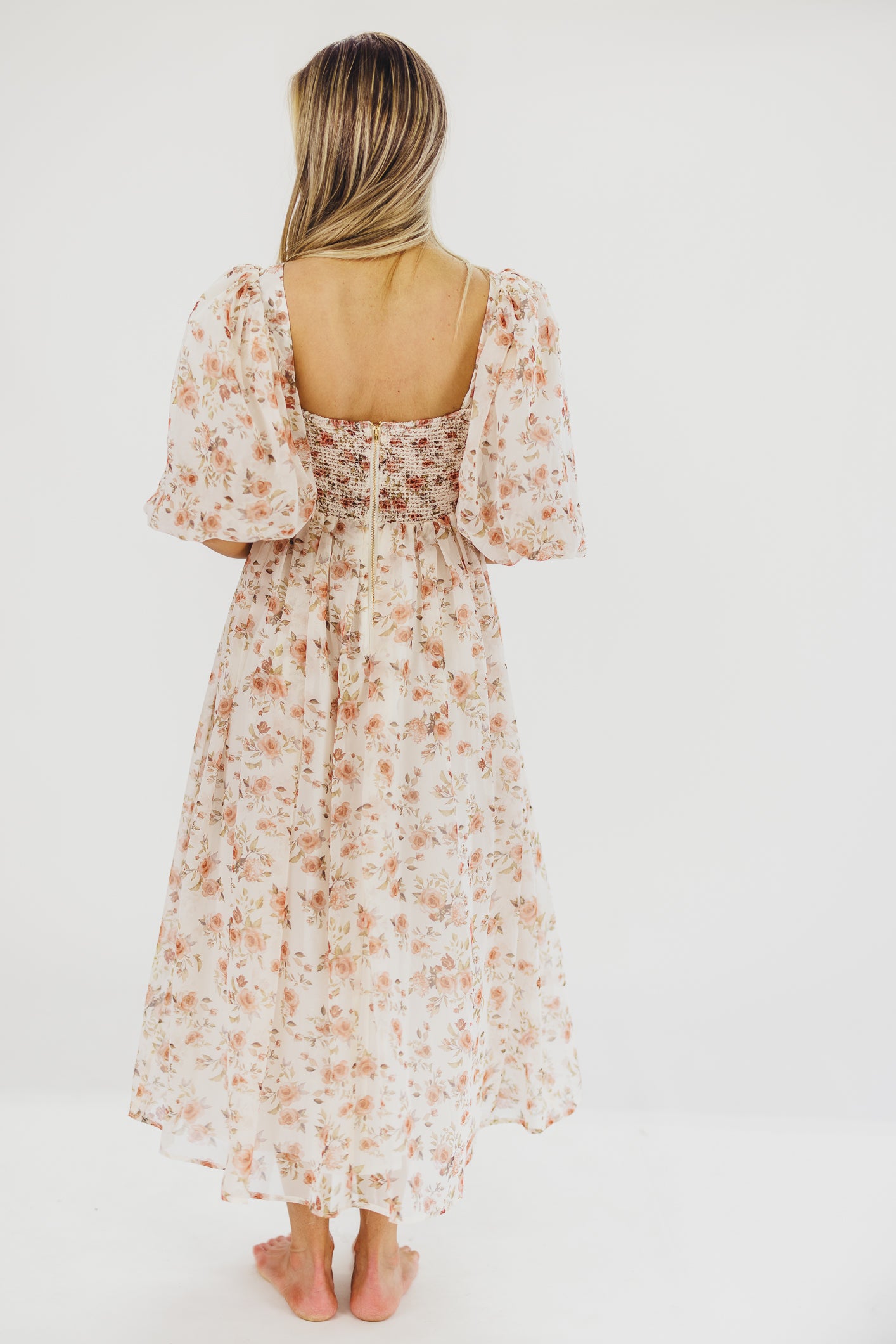 Harlow Maxi Dress in Ivory Floral - Bump Friendly Maternity Dress & Inclusive Sizing (S-3XL) | Perfect for Pregnancy, Beach Vacations & Summer Weddings