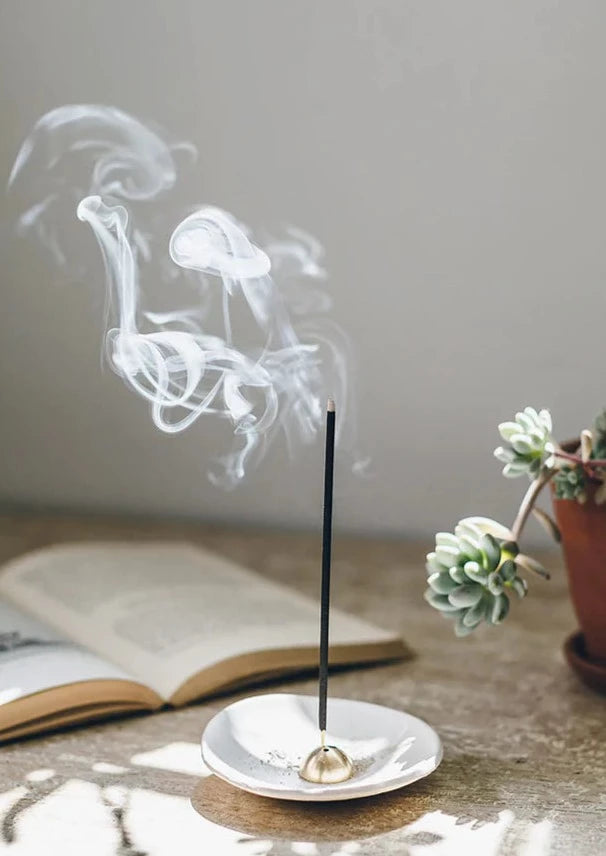 Premium Teakwood & Tobacco Scented Incense Sticks - Aromatic Relaxation for Meditation, Yoga & Home Fragrance