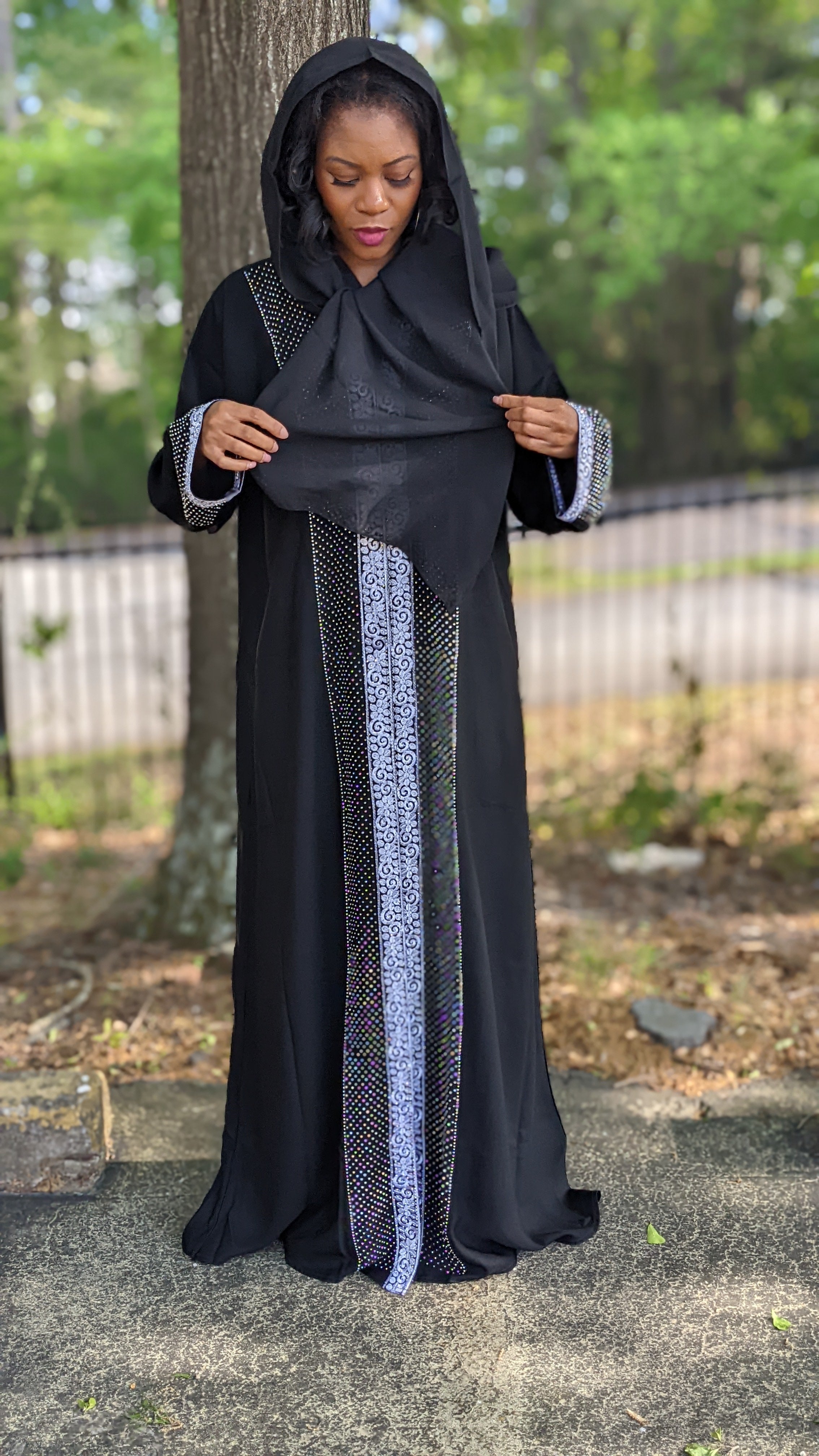 Elegant Black and Silver African Abaya Kaftan Dress with Matching Hijab - Moroccan Arabic Islamic Fashion for Women | Perfect for Eid, Wedding & Special Occasions