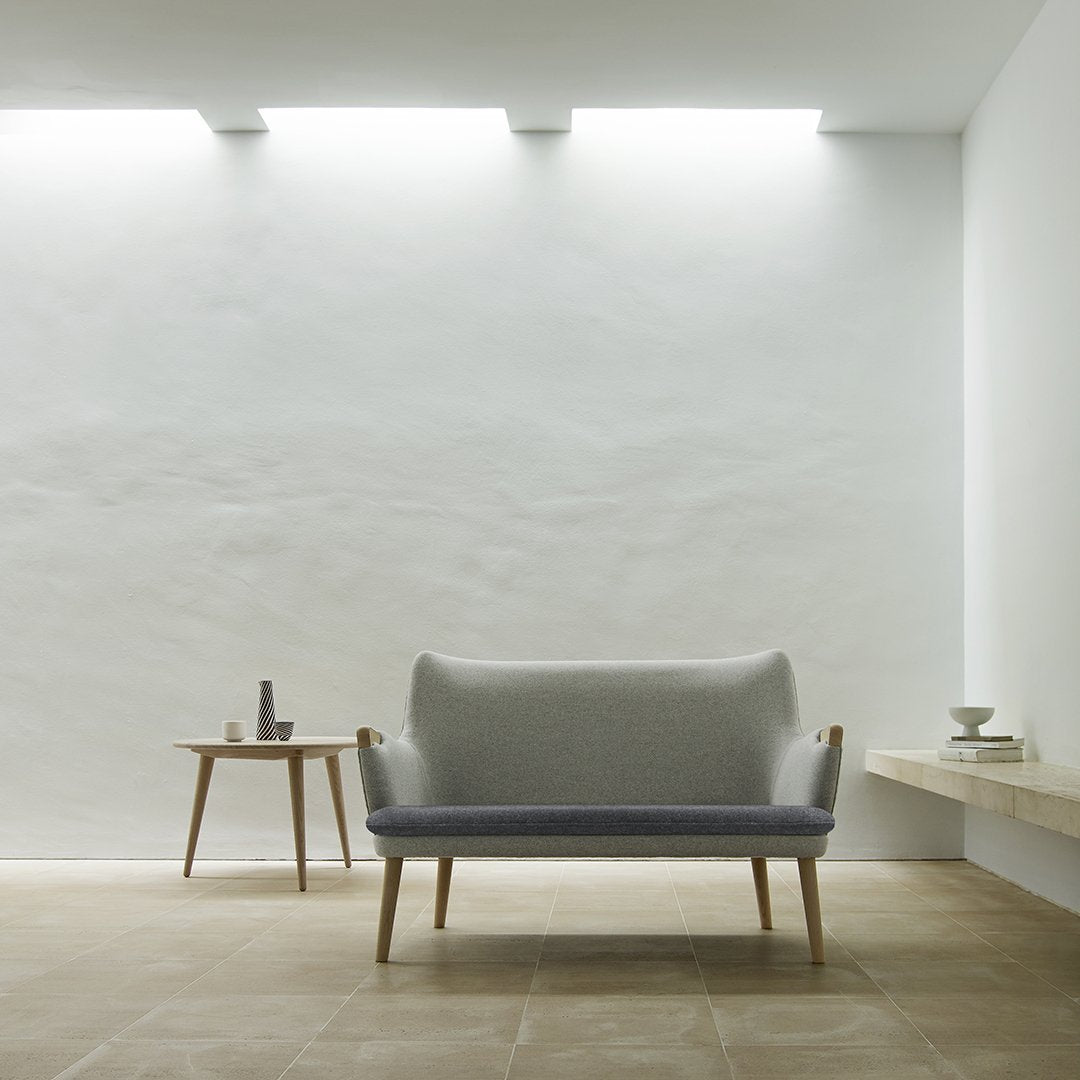 Wegner CH72 Sofa by Carl Hansen & Son - Mid-Century Modern Lounge Chair for Living Room & Office