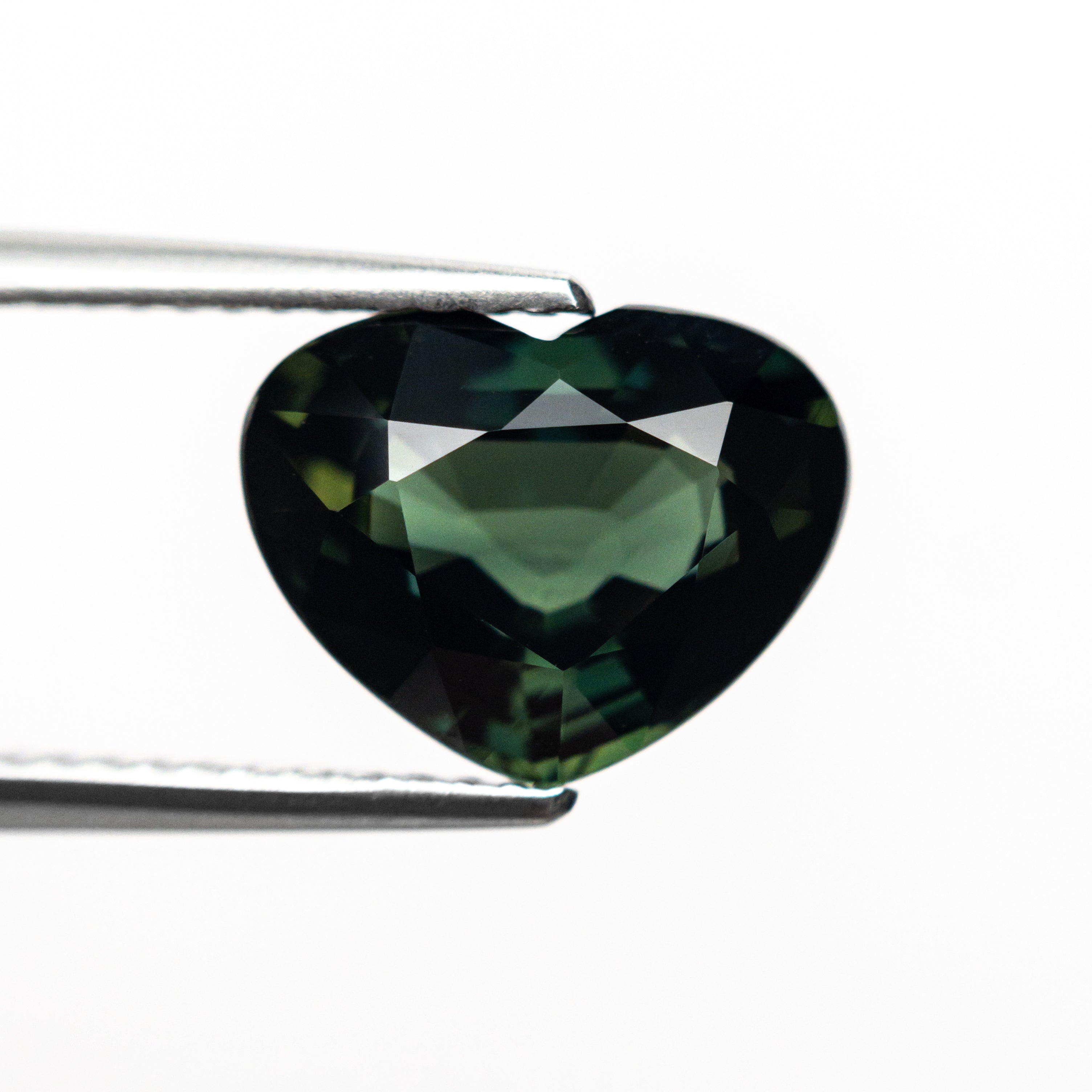 3.75ct Natural Heart Cut Blue Sapphire Gemstone - 8.36x10.65x5.08mm - AAA Quality Loose Stone for Engagement Rings & Jewelry Making
