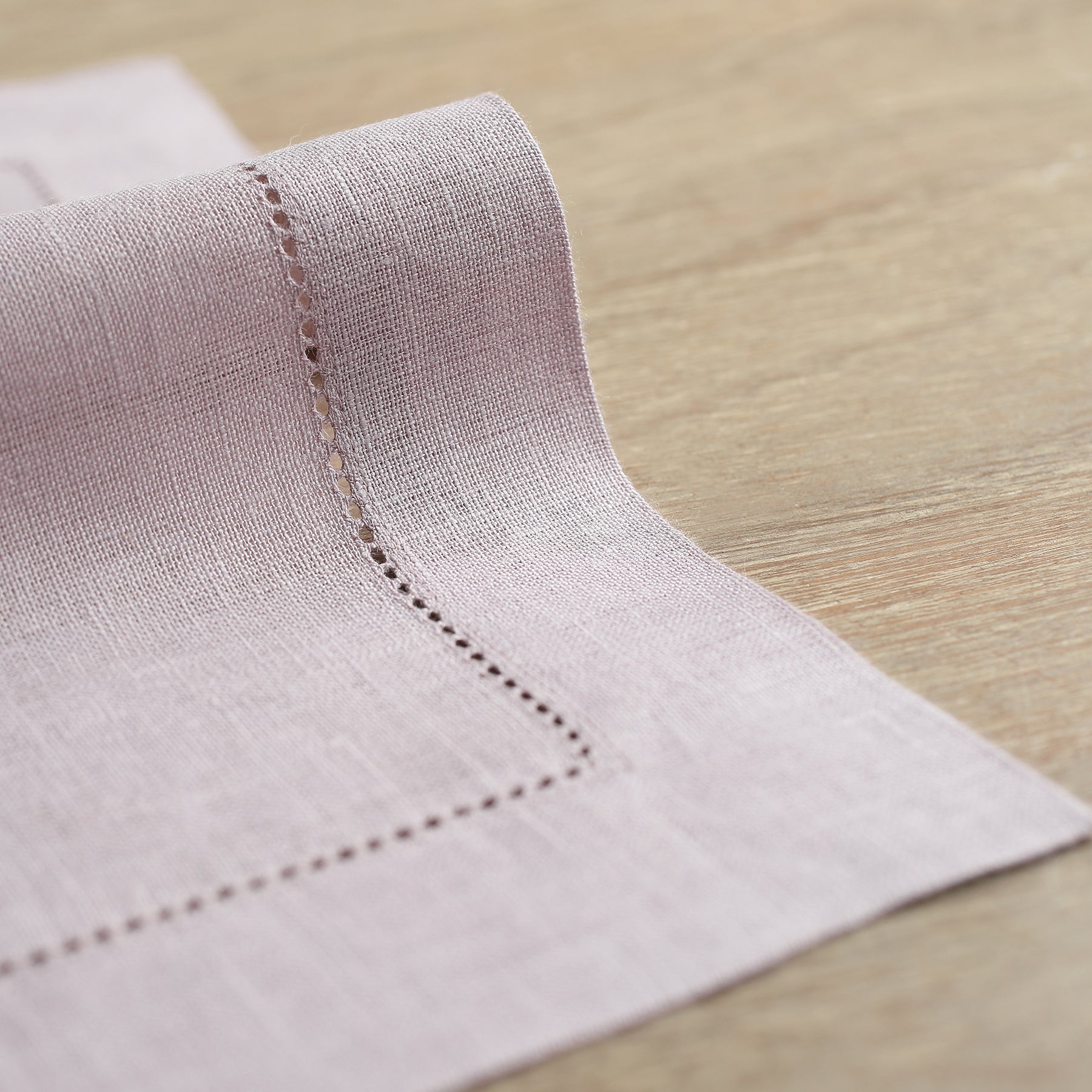 Premium Classic Hemstitch Linen Napkins - Elegant Dinner Table Decor for Weddings, Parties & Fine Dining