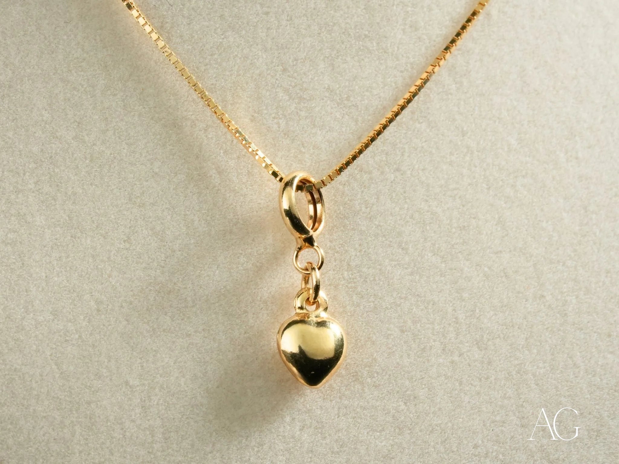 Golden Heart Pendant Necklace for Women - Elegant 14K Gold Plated Jewelry Gift for Valentine's Day, Anniversary & Special Occasions | Perfect for Romantic Dates, Weddings & Everyday Wear