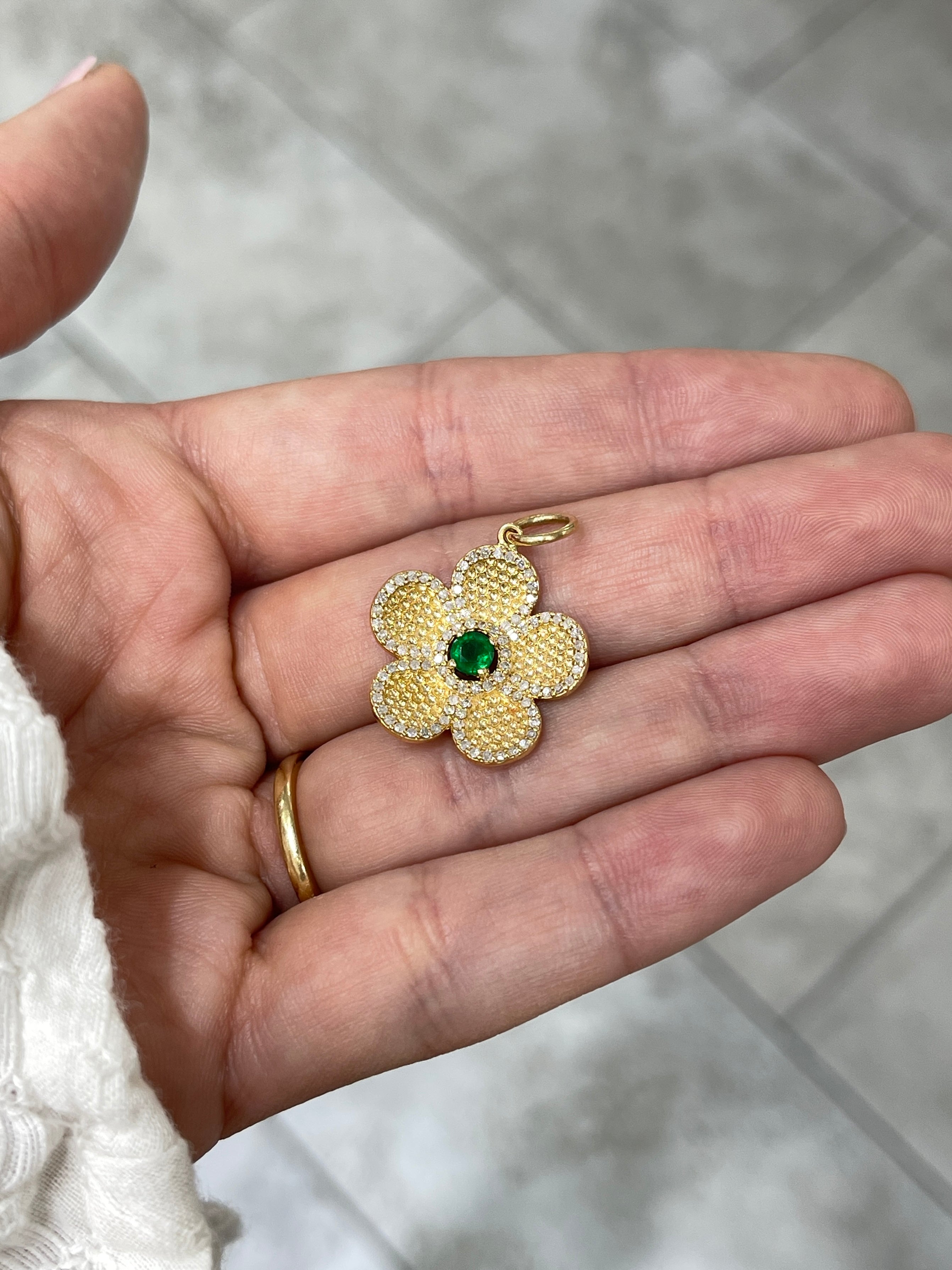 0.58tcw 14K Gold Emerald and Diamond Flower Pendant Necklace - Elegant Floral Jewelry for Women, Perfect Gift for Mother's Day, Anniversary & Special Occasions