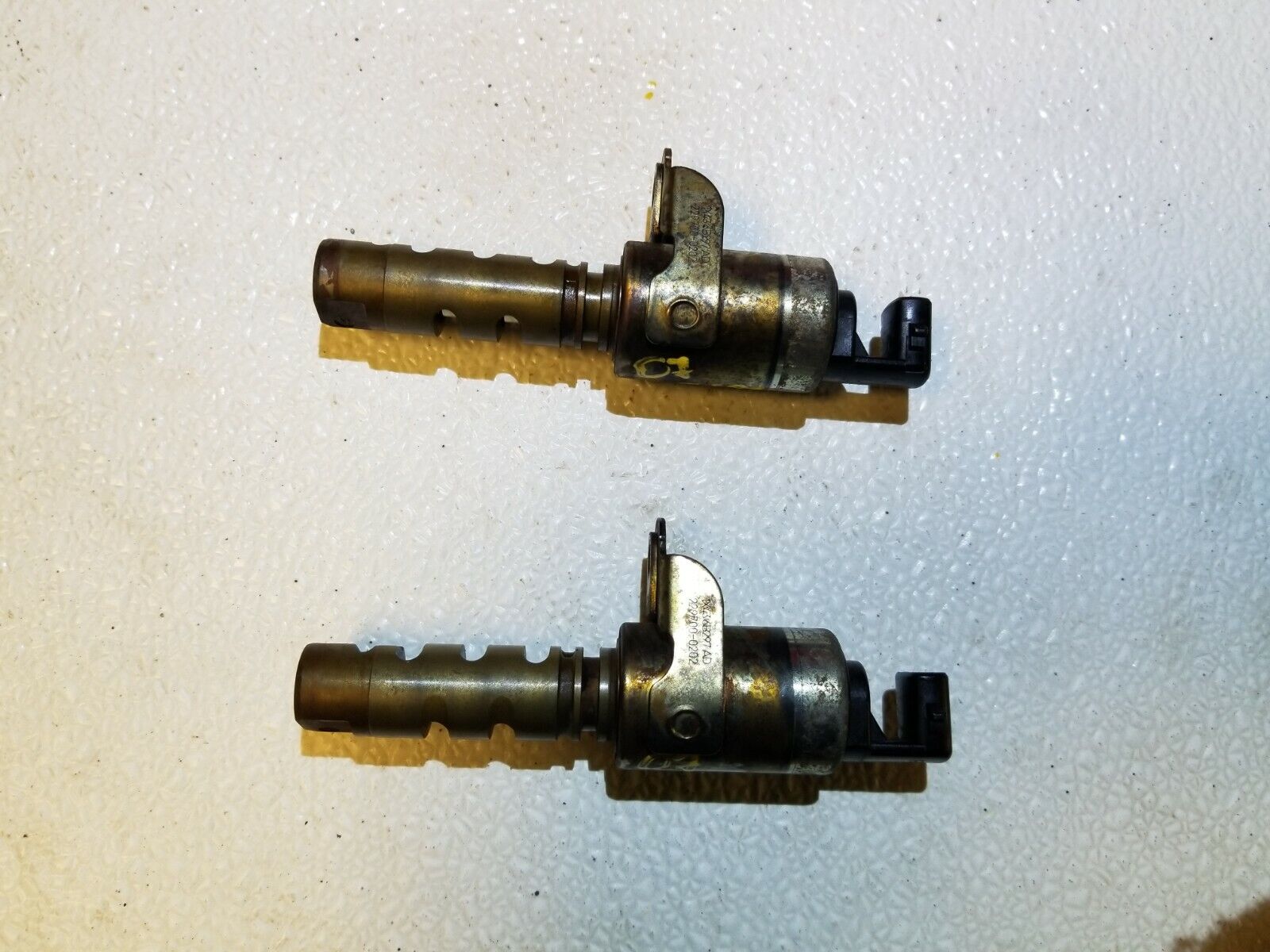 02 08 Jaguar X-Type 3.0L VVT Variable Timing Solenoid Valve - OEM Replacement (2-Pack) - Fits 86K Miles - Improve Engine Performance & Fuel Efficiency